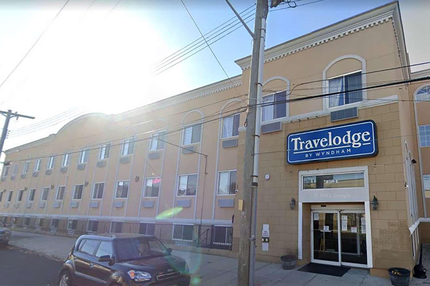 Travelodge by Wyndham Ozone Park image
