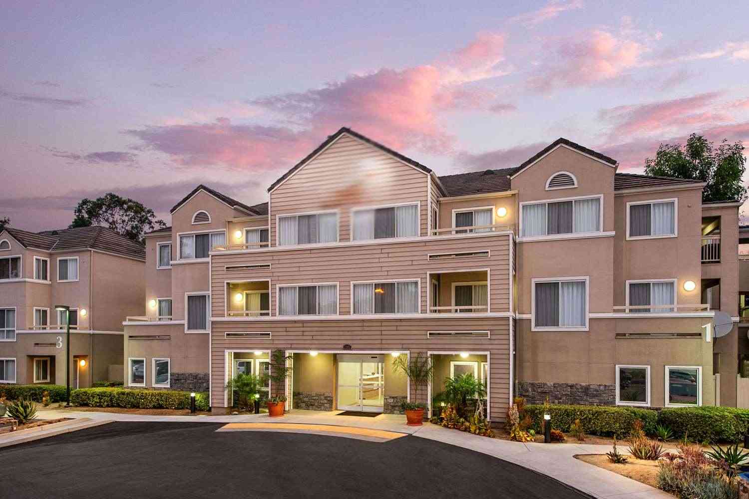 Sonesta ES Suites Carmel Mountain - San Diego в San Diego, CA