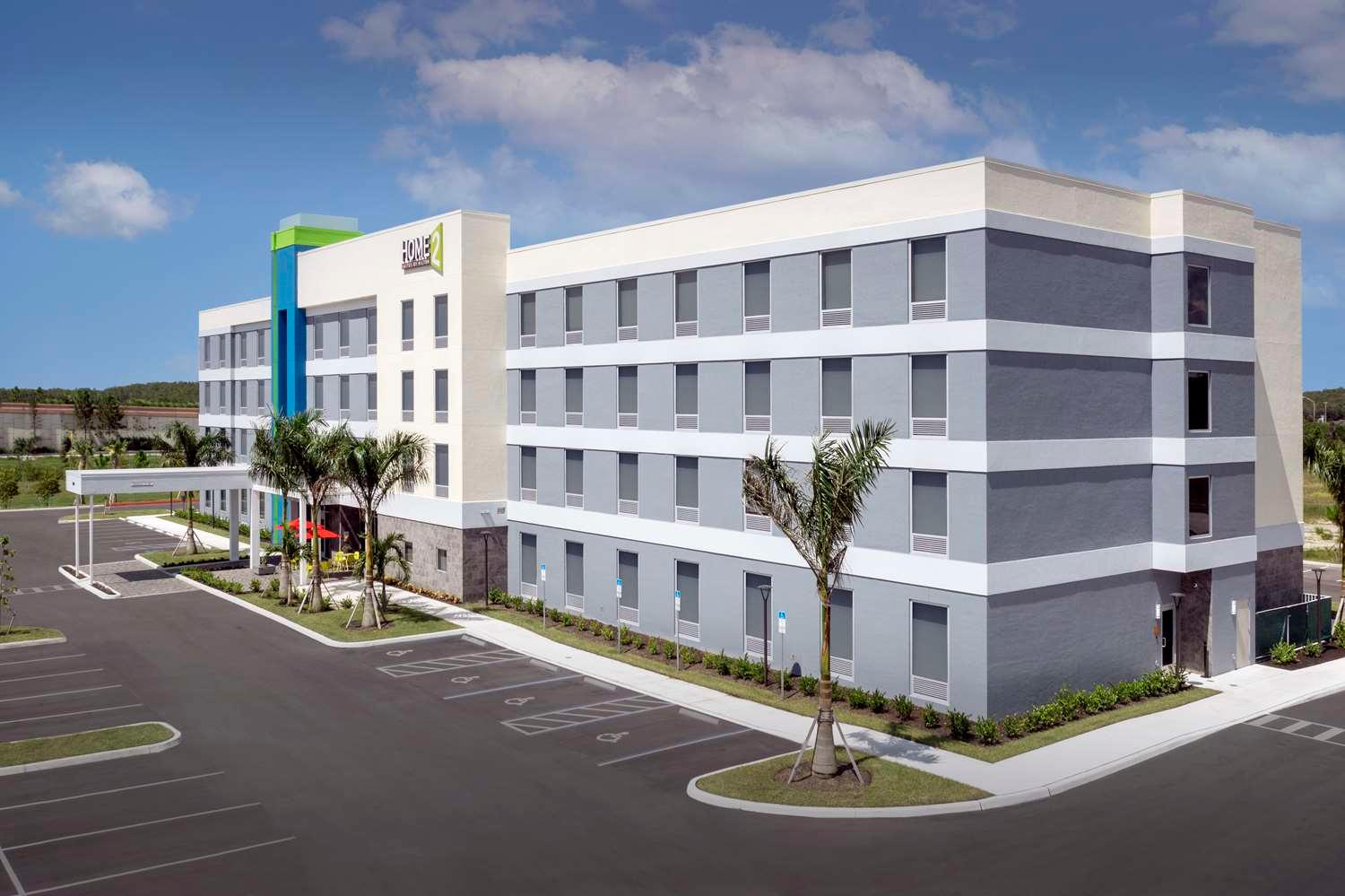 Home2 Suites by Hilton Fort Myers Airport image