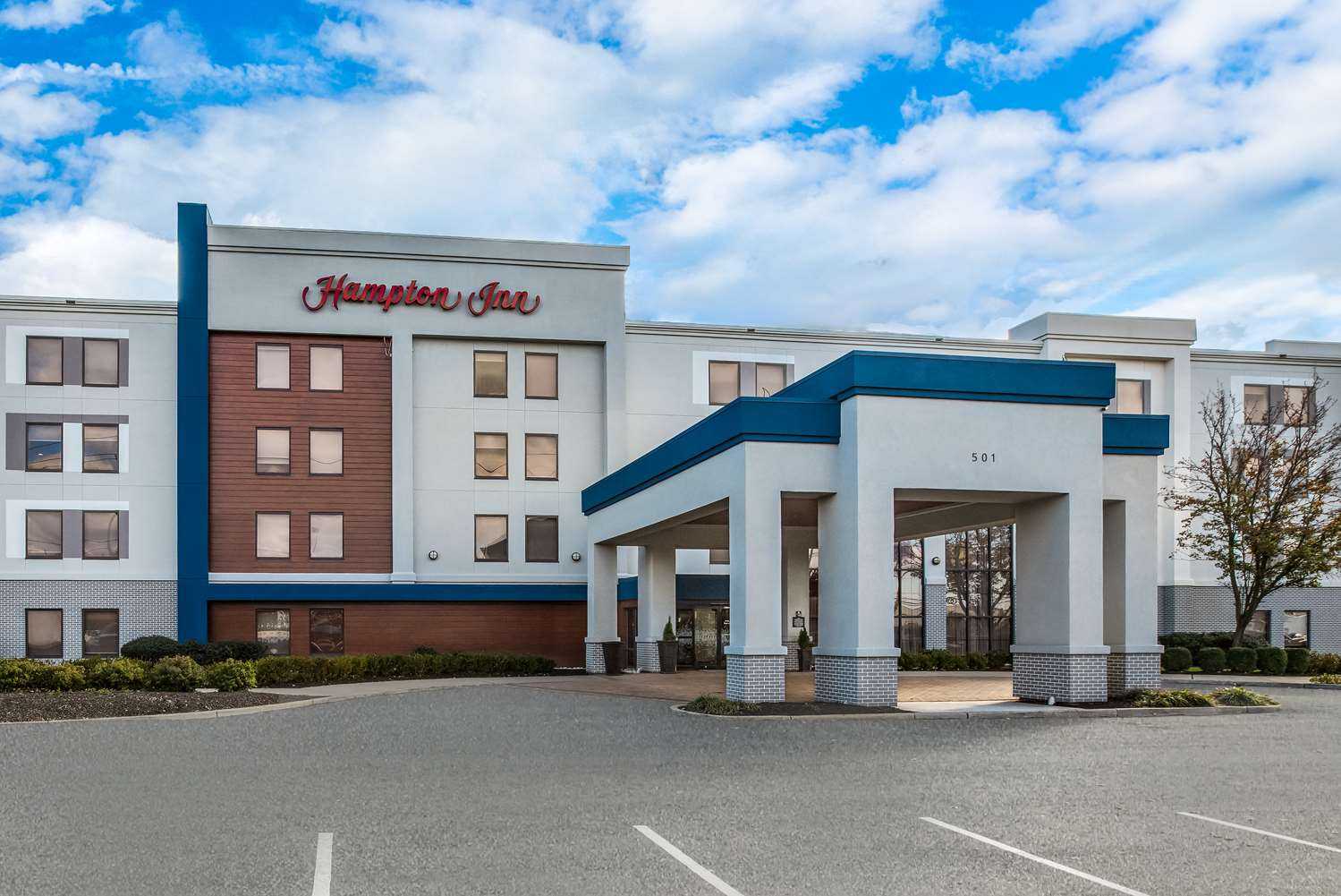 Hampton Inn Linden в Linden, NJ