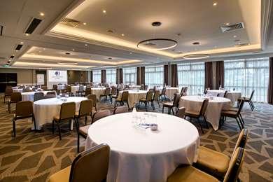 DoubleTree by Hilton London - Ealing in Ealing, GB1