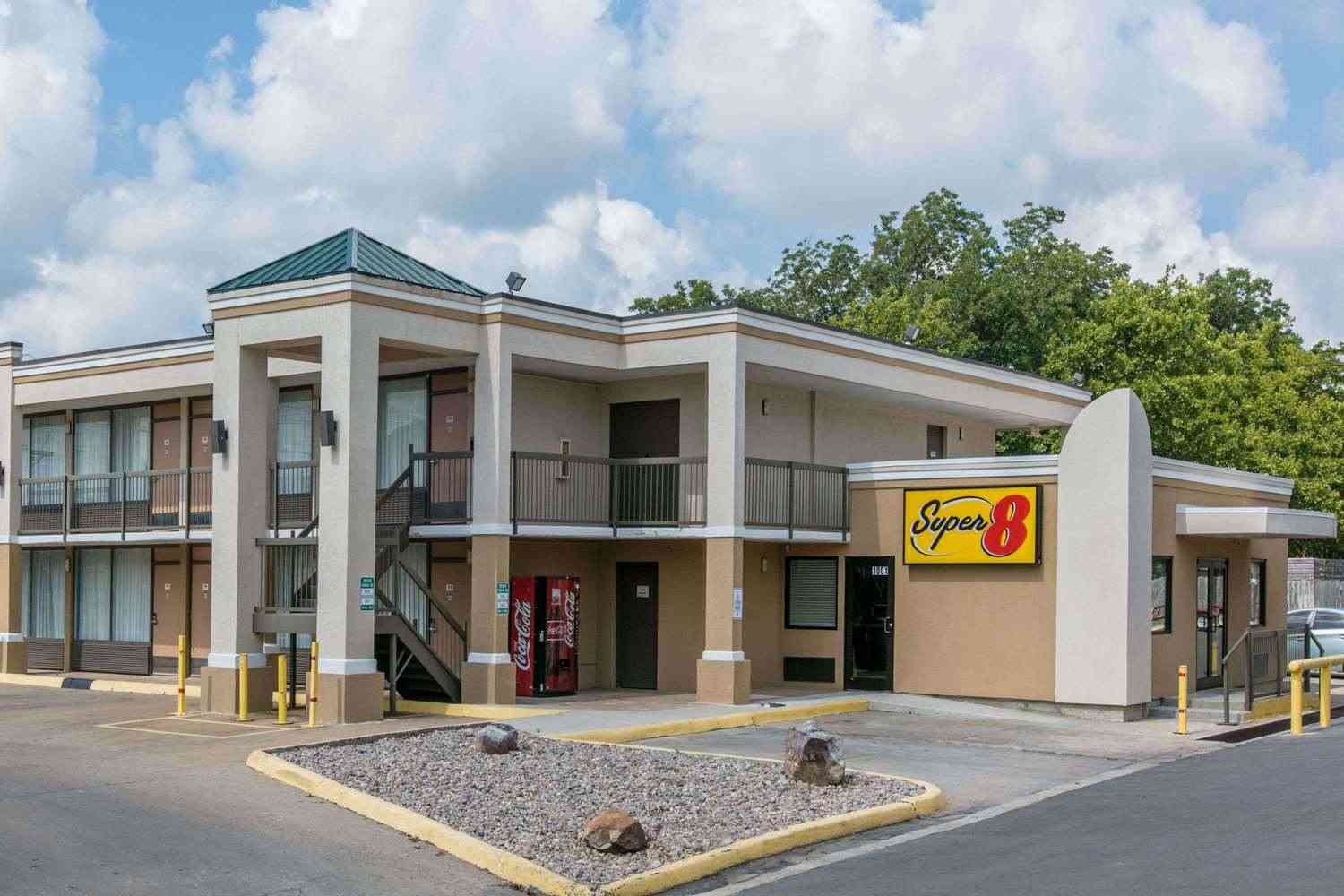 Super 8 by Wyndham Duncan в Duncan, OK