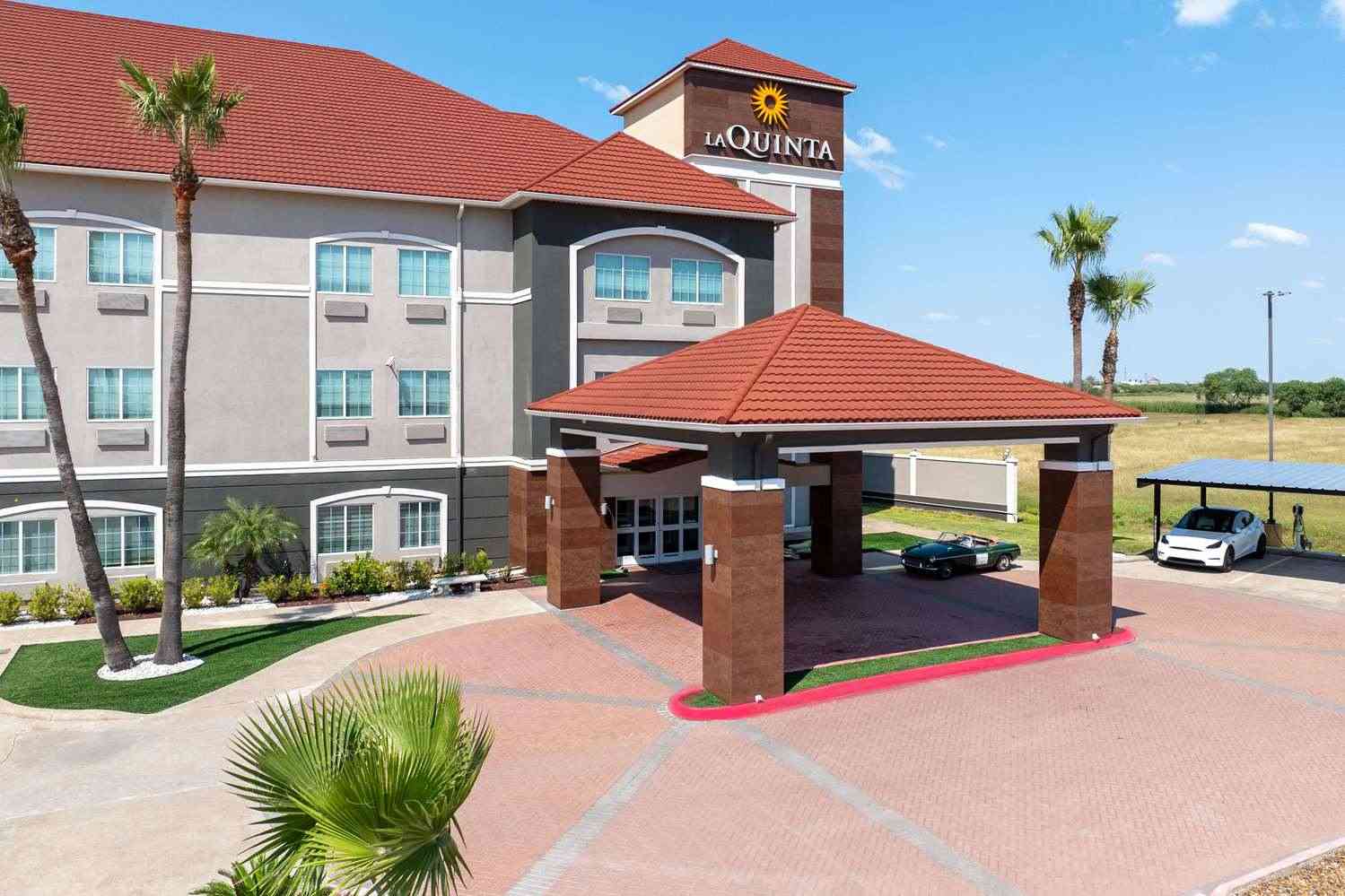 La Quinta Inn & Suites by Wyndham Raymondville i Raymondville, TX