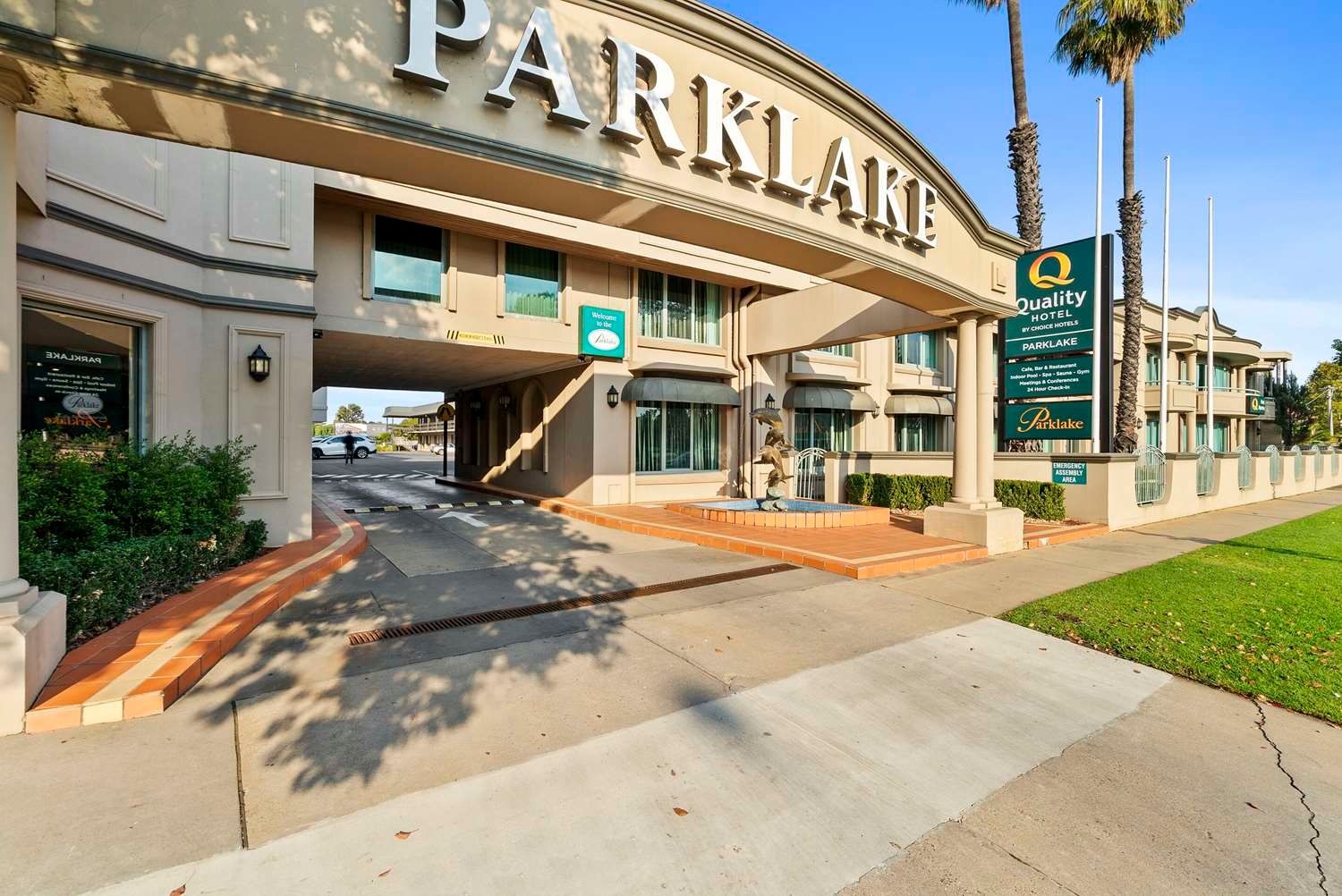 รูปสถานที่จัดงาน