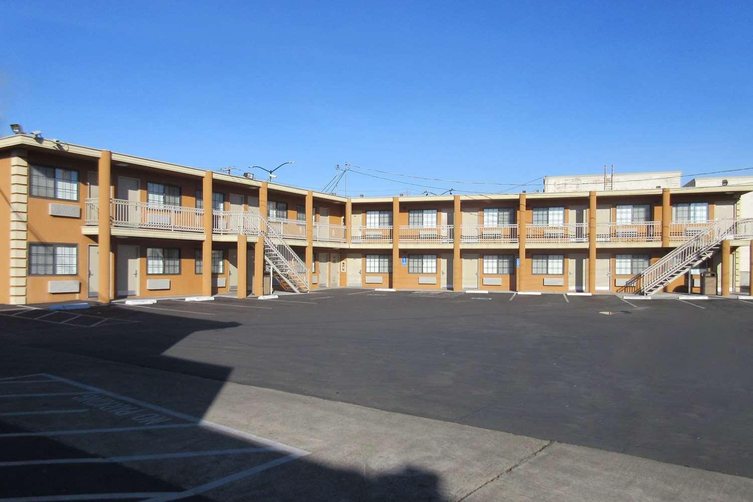 Rodeway Inn San Pablo image