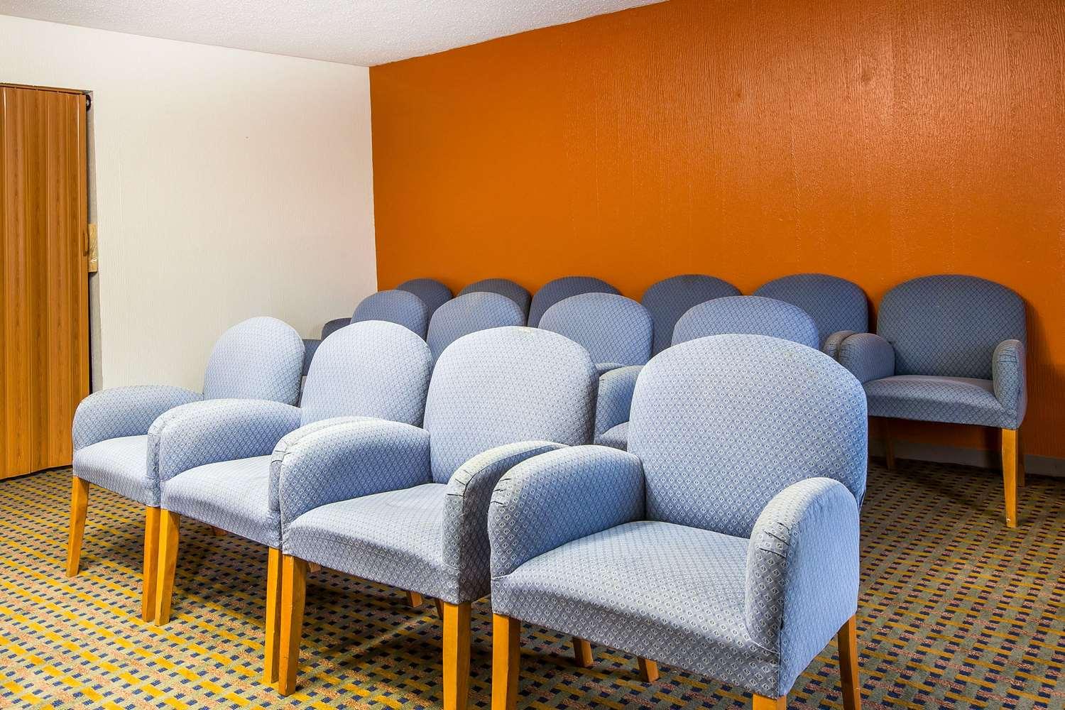 Rodeway Inn and Suites Carrollton image