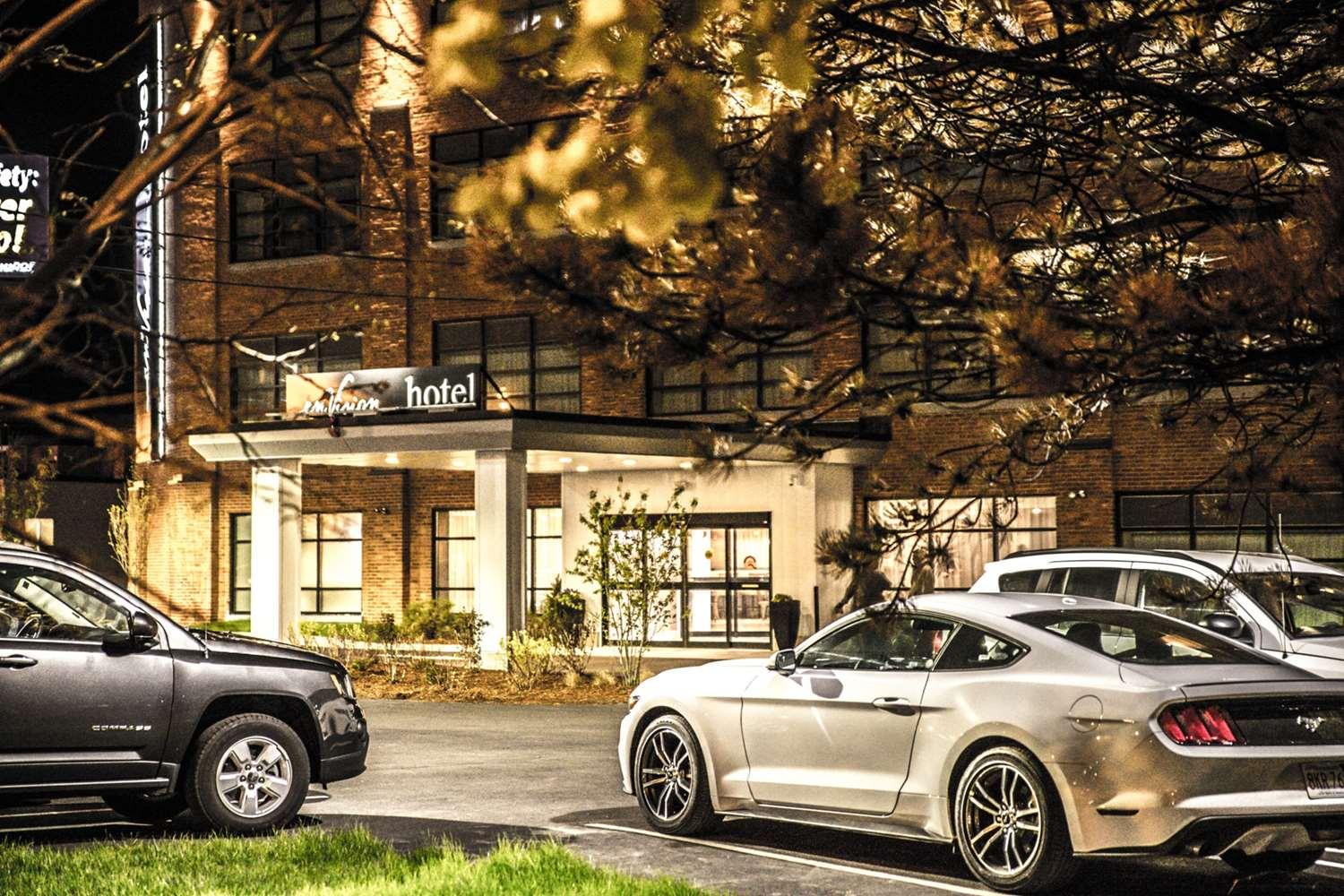 enVision Hotel Boston-Everett Ascend Hotel Collect image