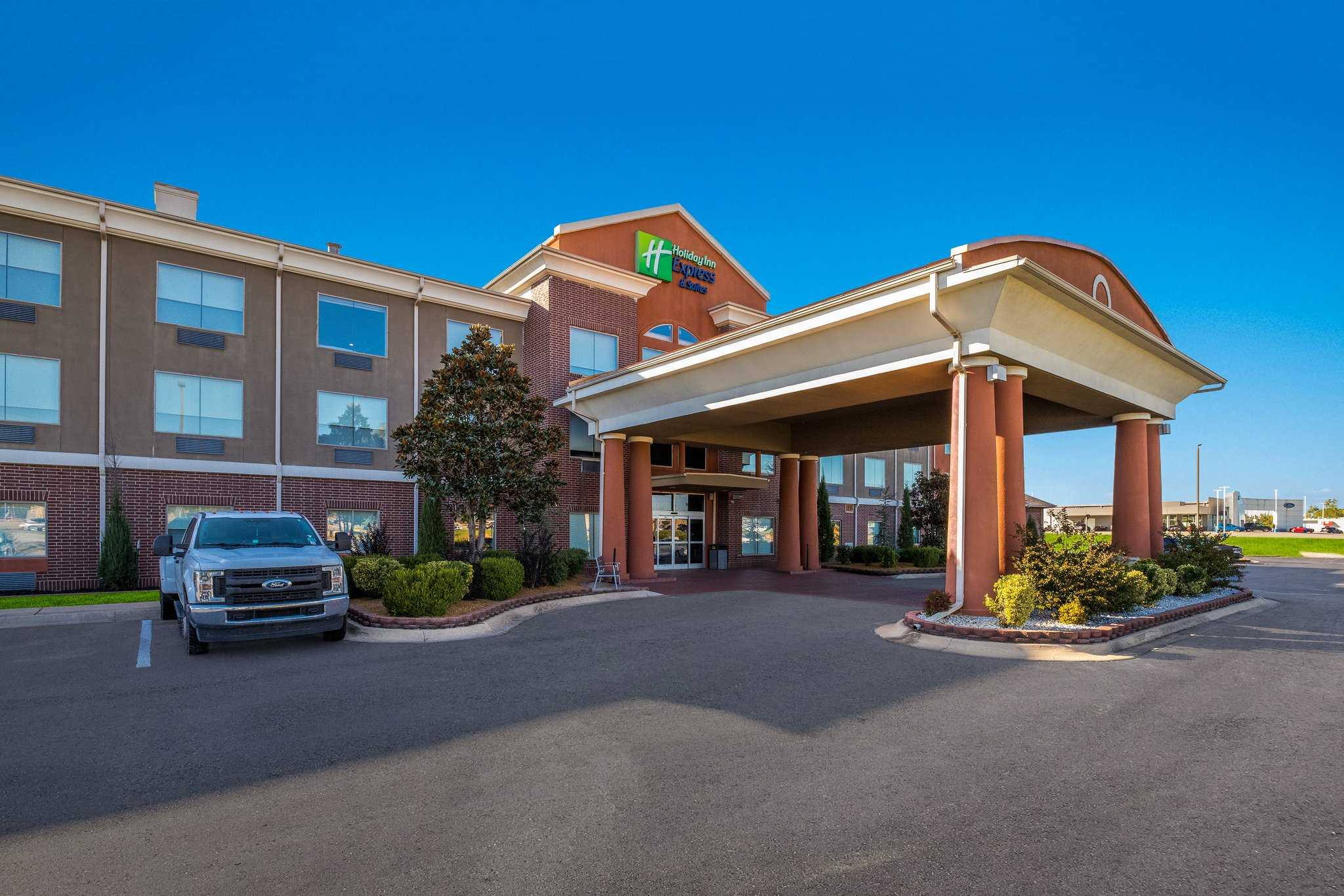 Holiday Inn Express Hotel & Suites Okmulgee a Okmulgee, OK