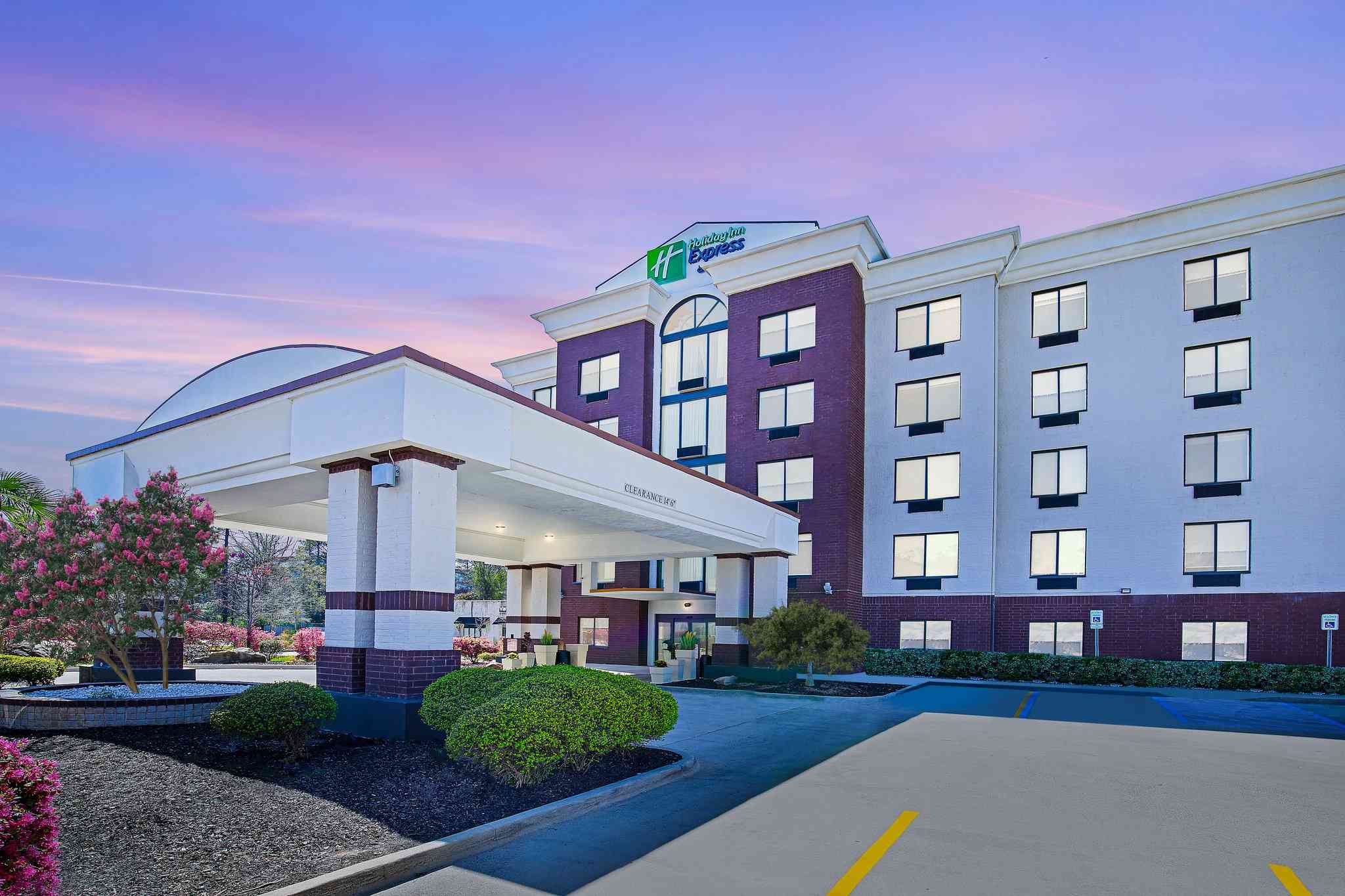 Holiday Inn Express Hotel & Suites Birmingham - Inverness 280, Birmingham, AL