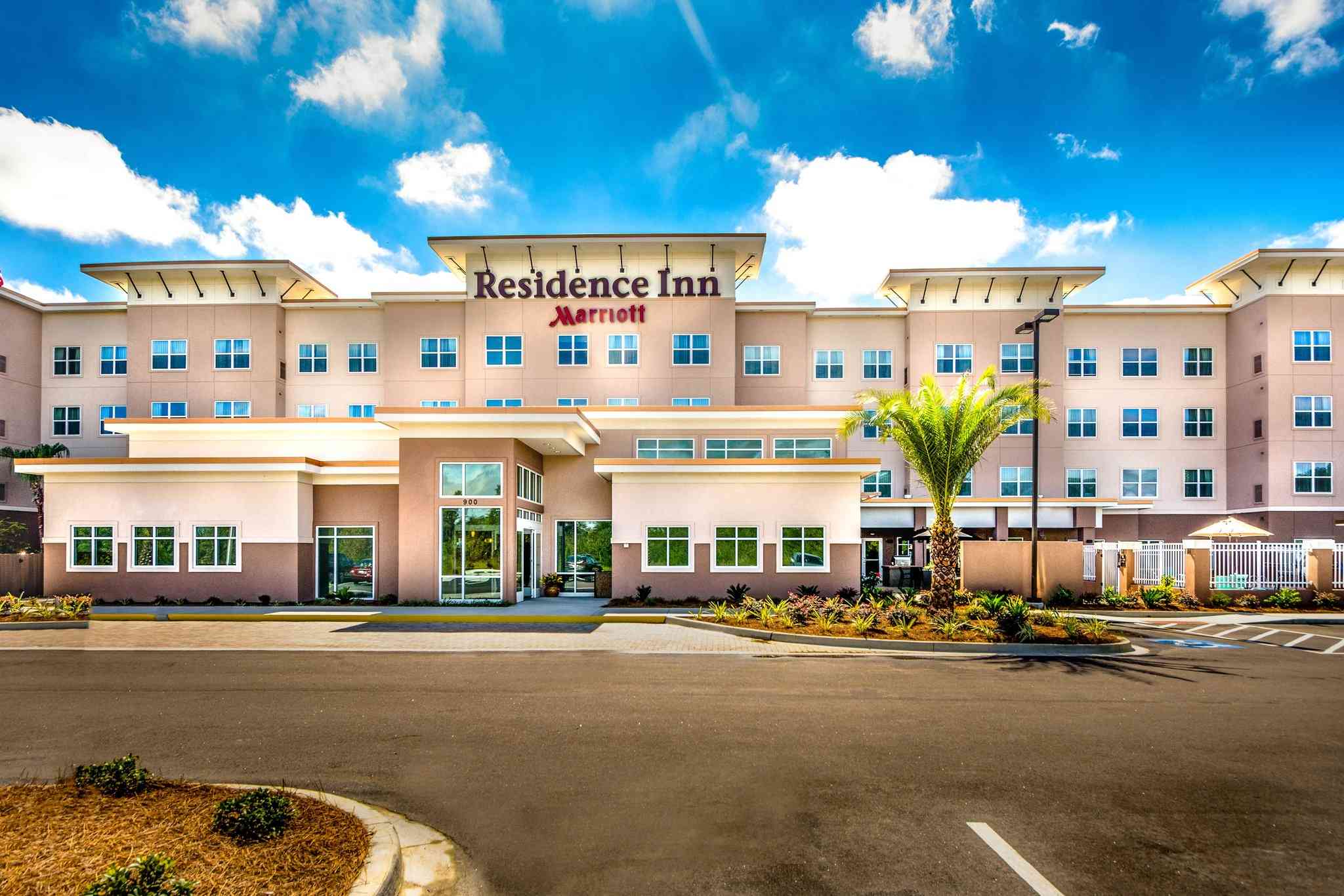 Residence Inn by Marriott Savannah Airport в Pooler, GA