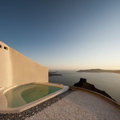 Kapari Natural Resort в Santorini, GR