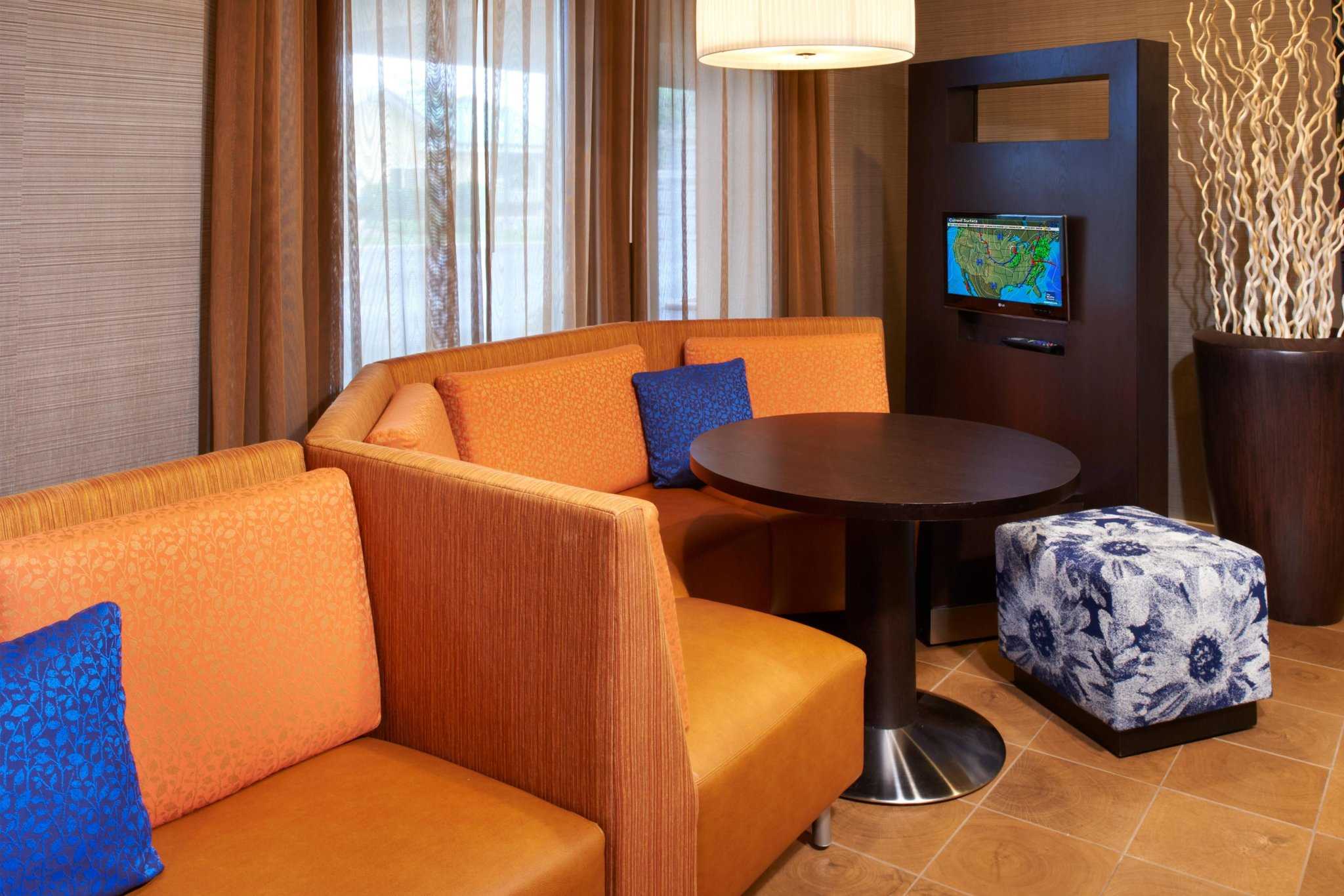Courtyard by Marriott Toledo Maumee/Arrowhead a Maumee, OH