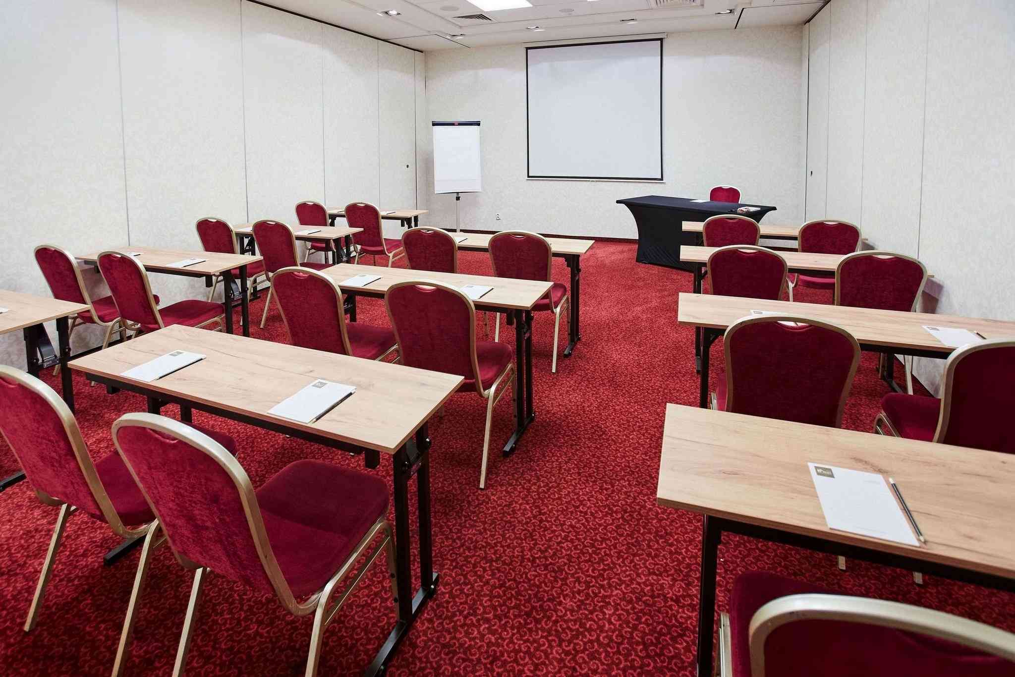 Arche Hotel Pulawska Residence in Warschau, PL