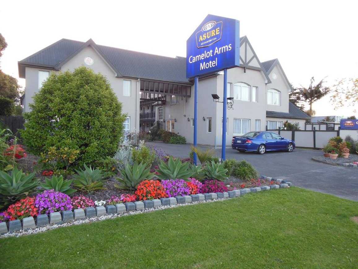 Camelot Arms Motor Lodge в Auckland, NZ
