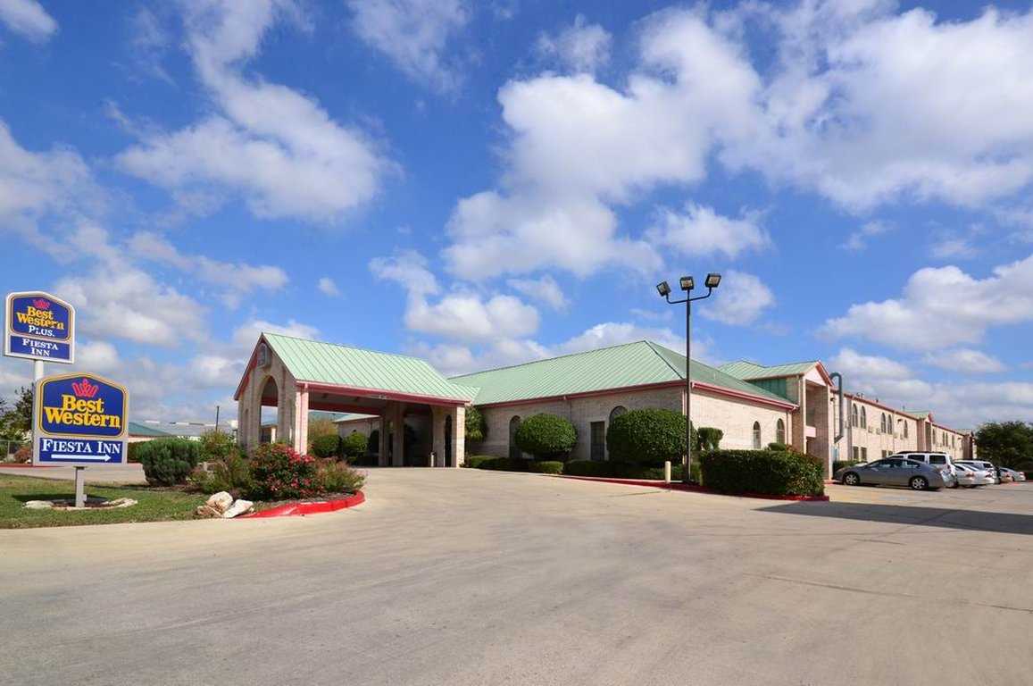 Best Western Plus Fiesta Inn в San Antonio, TX