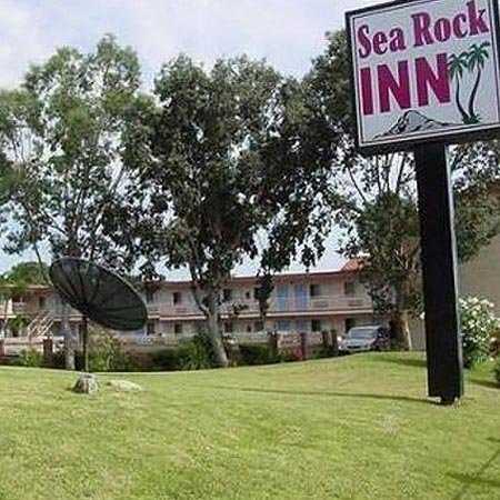 Sea Rock Inn в Los Angeles, CA