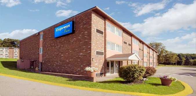 Express Inn New Stanton в New Stanton, PA