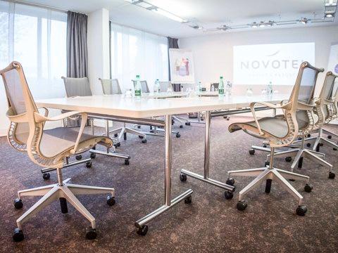 Novotel Lille Aeroport, Lille, FR