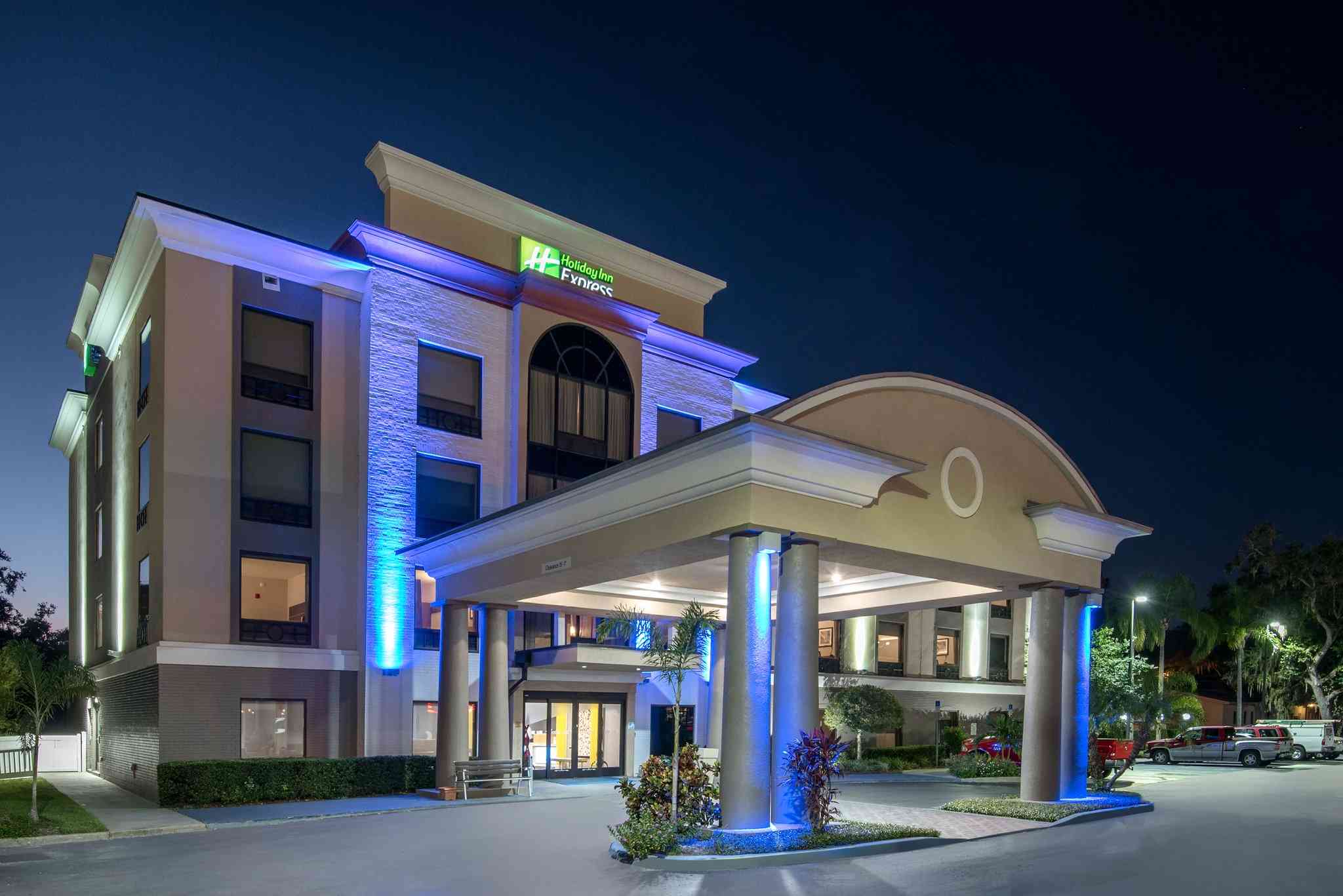 Holiday Inn Express Hotel & Suites Bartow a Bartow, FL