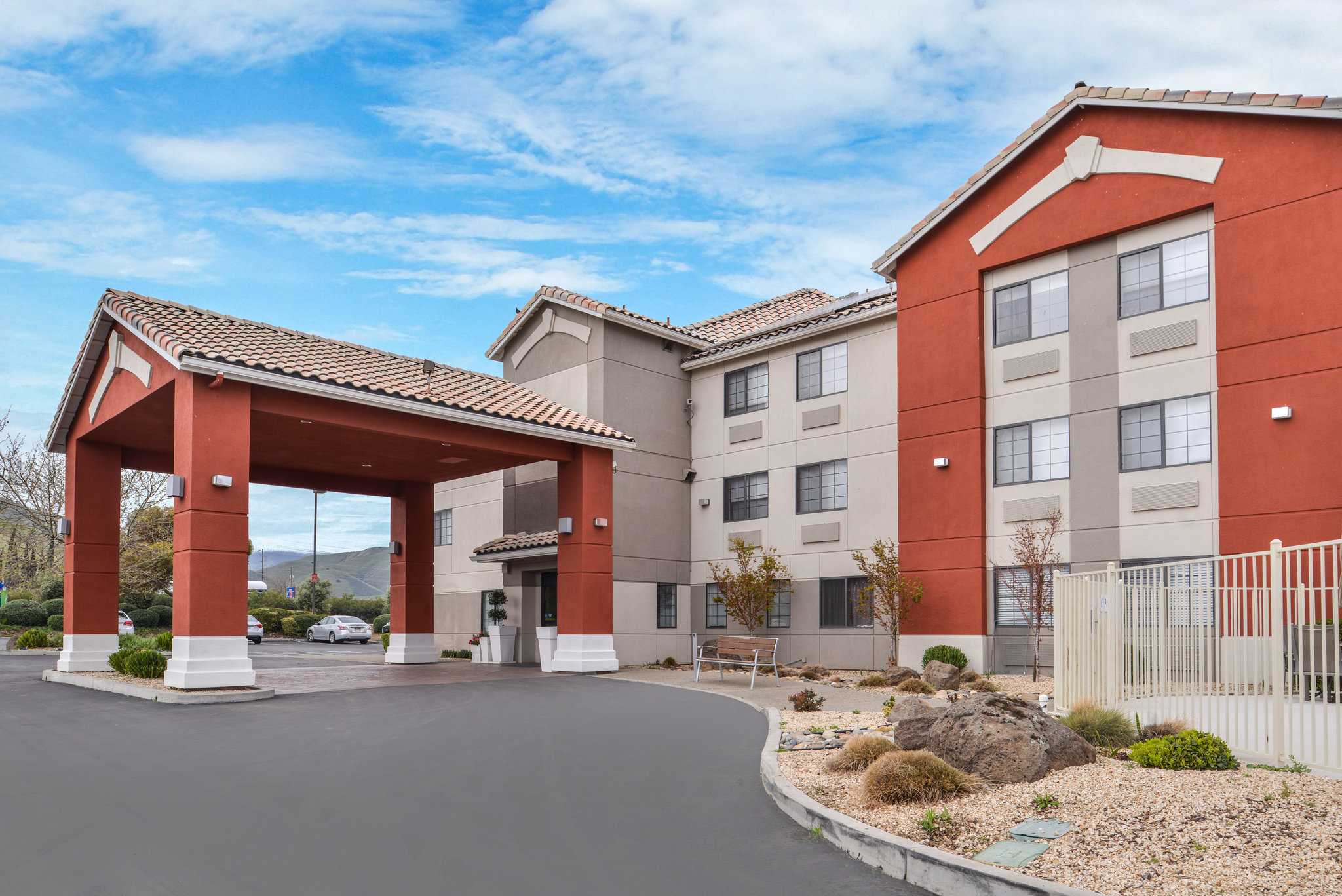 Holiday Inn Express Westley North - Patterson Area в Уэстли, CA