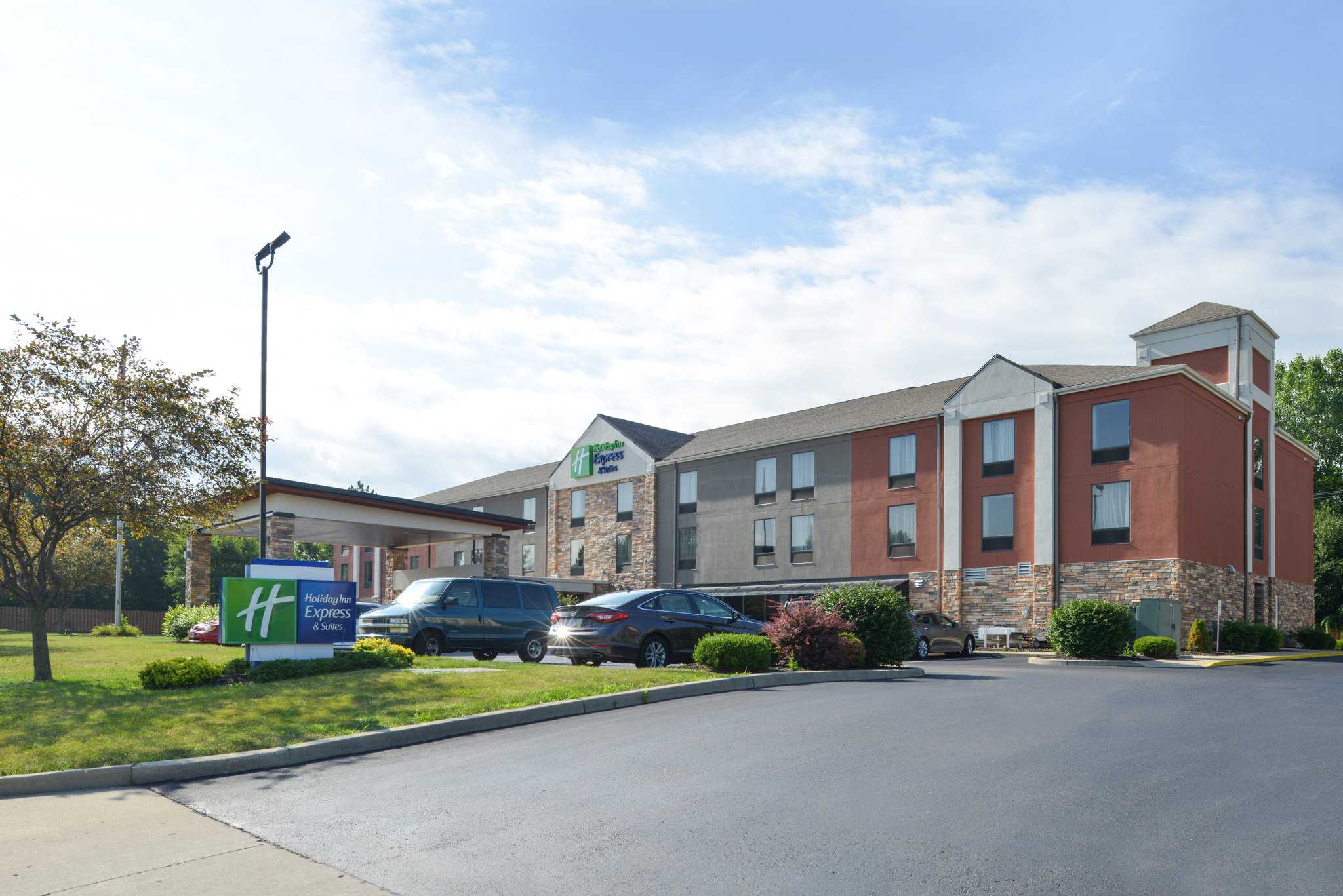 Holiday Inn Express Hotel & Suites Dayton Huber Heights в Хубер Хайтс, OH