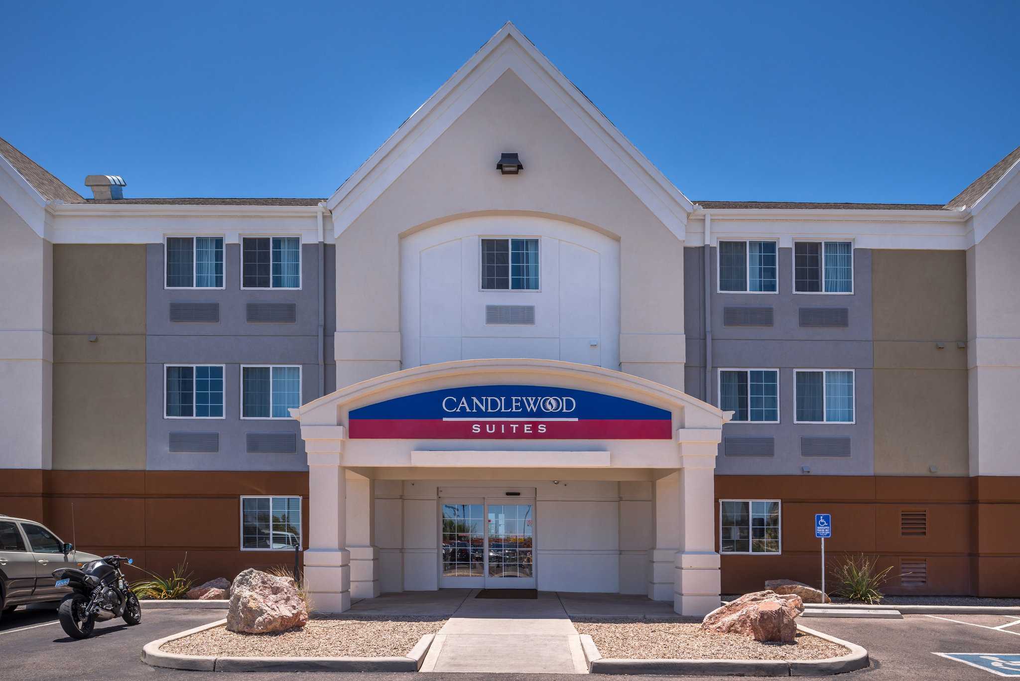 Candlewood Suites Sierra Vista в Сьерра-Виста, AZ