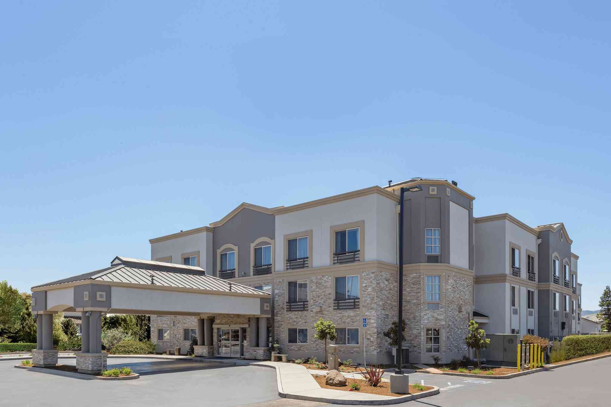 모건 힐, CA의 Holiday Inn Express Hotel & Suites San Jose-Morgan Hill