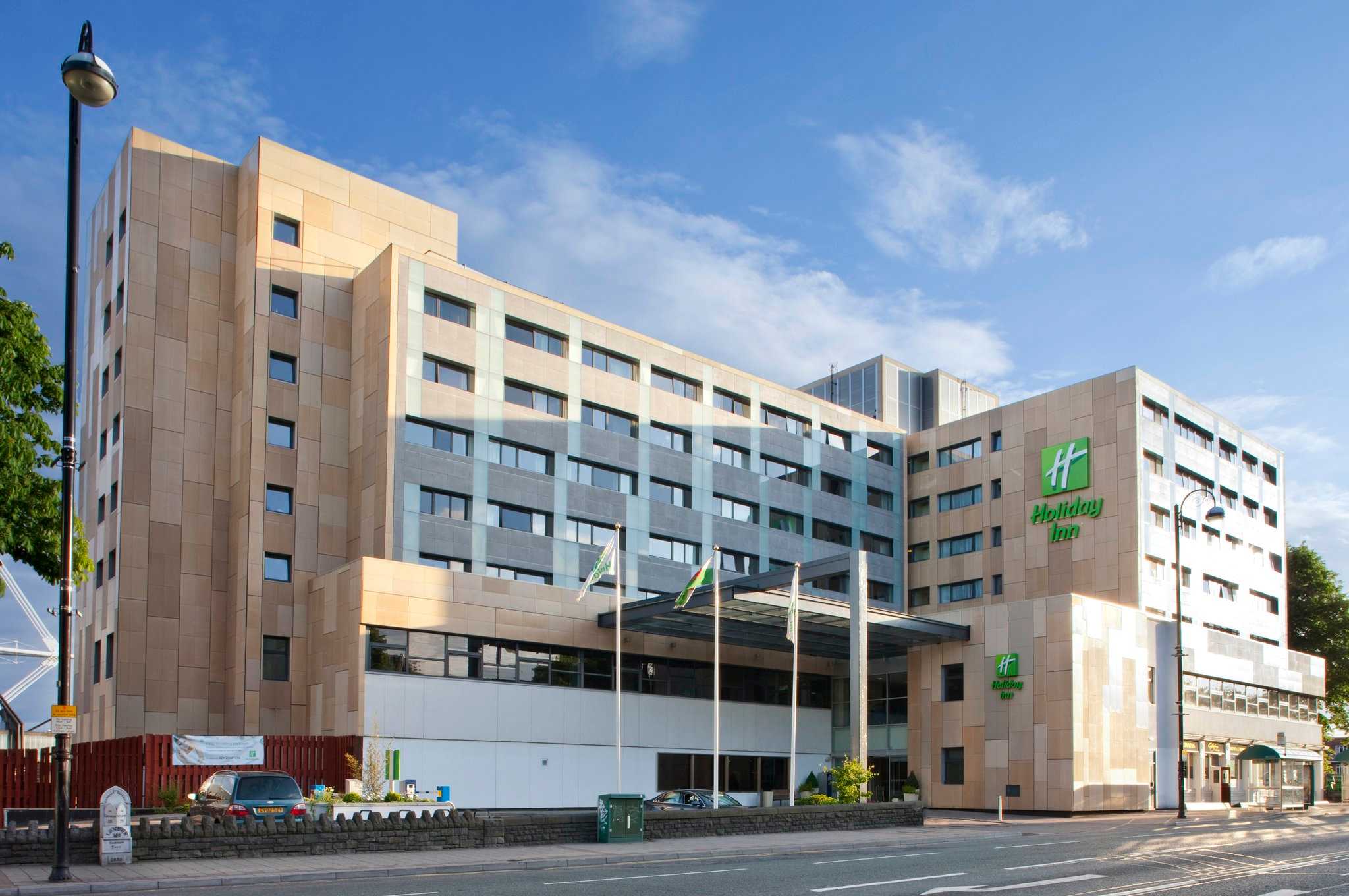 Holiday Inn Cardiff City Centre в Кардифф, GB3