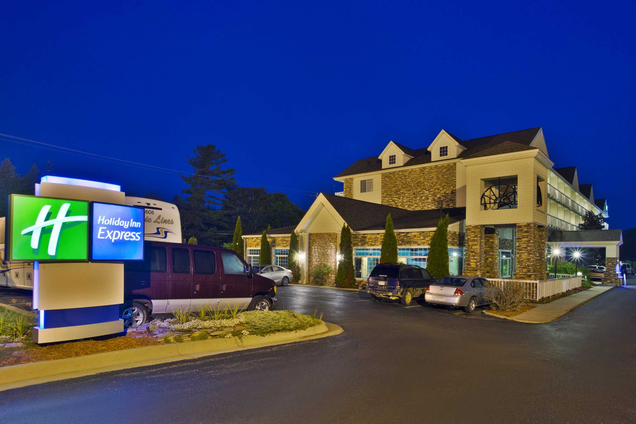 Holiday Inn Express Mackinaw City в Город Маккино, MI