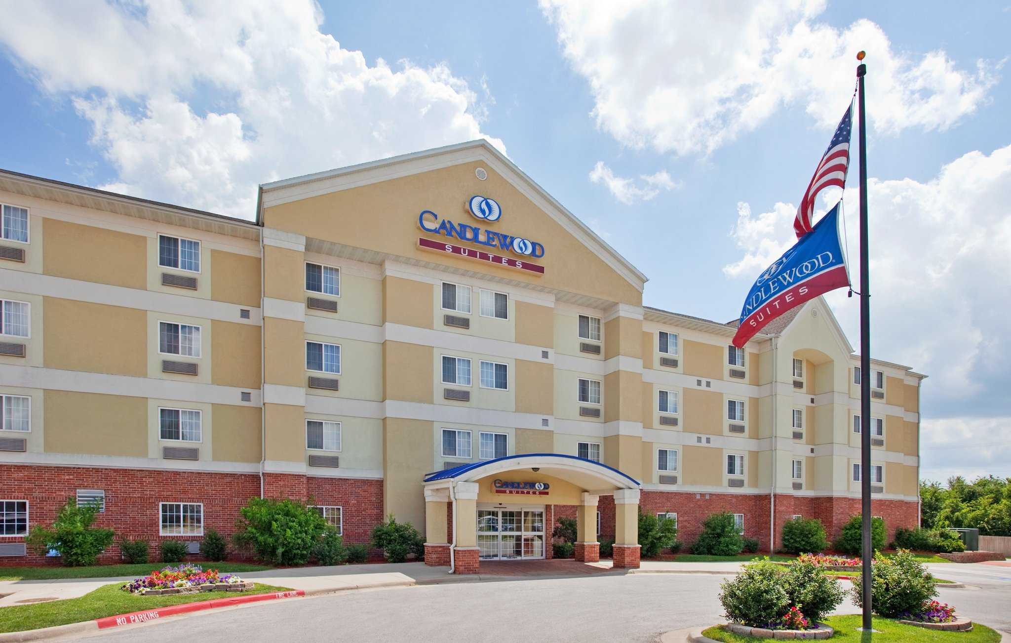 Candlewood Suites Joplin в Джоплин, MO