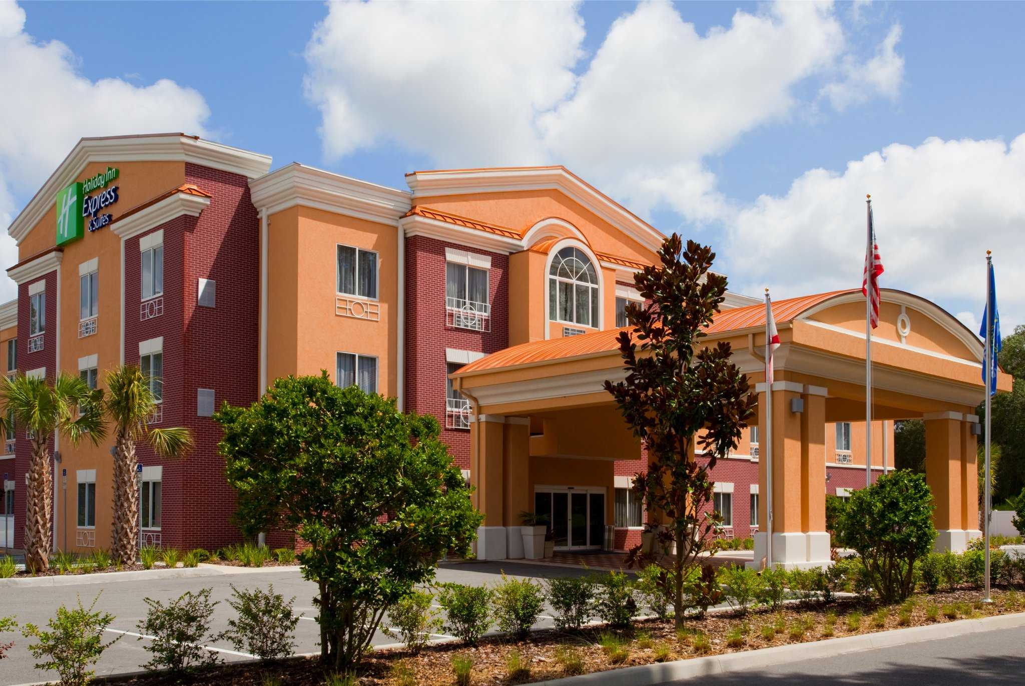 Holiday Inn Express Hotel & Suites Brooksville-I-75, Brooksville, FL