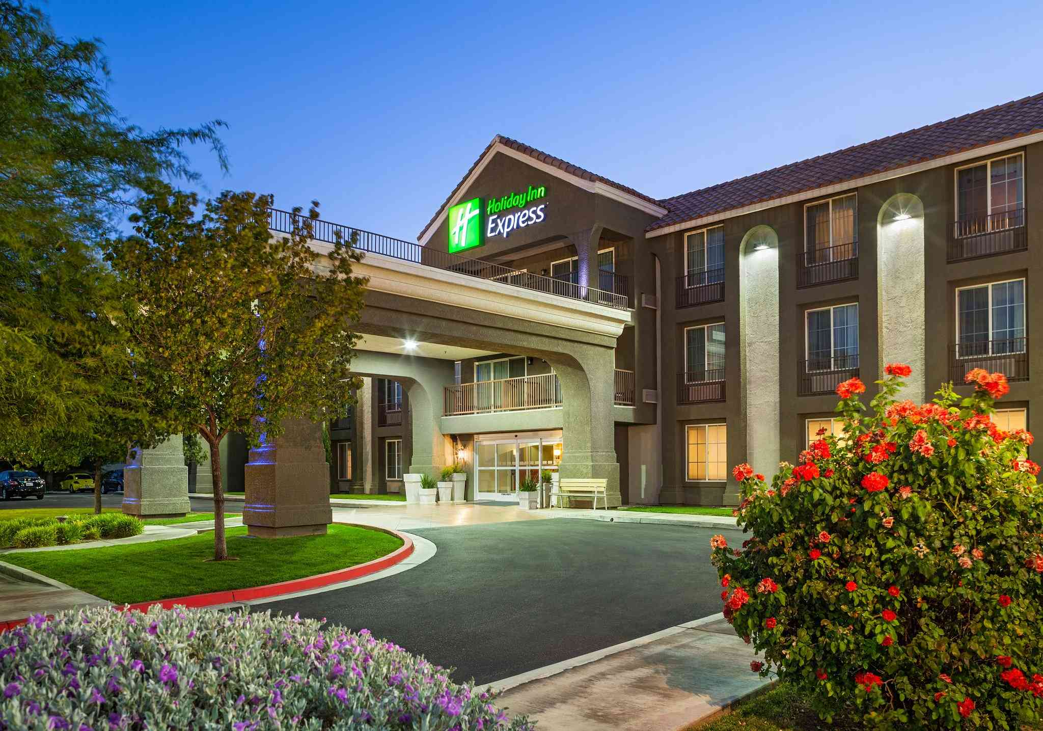 Holiday Inn Express Lancaster in แลงแคสเตอร์, CA
