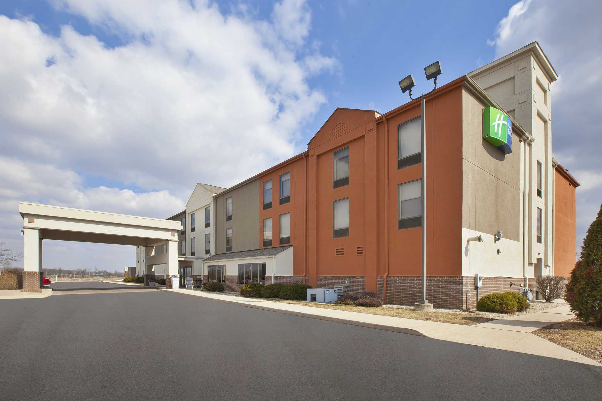 Holiday Inn Express Hotel & Suites Tiffin, Tiffin, OH