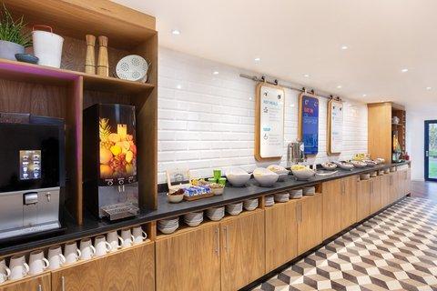 Holiday Inn Express Strathclyde Park M74, JCT.5 в Мотеруэлл, GB2