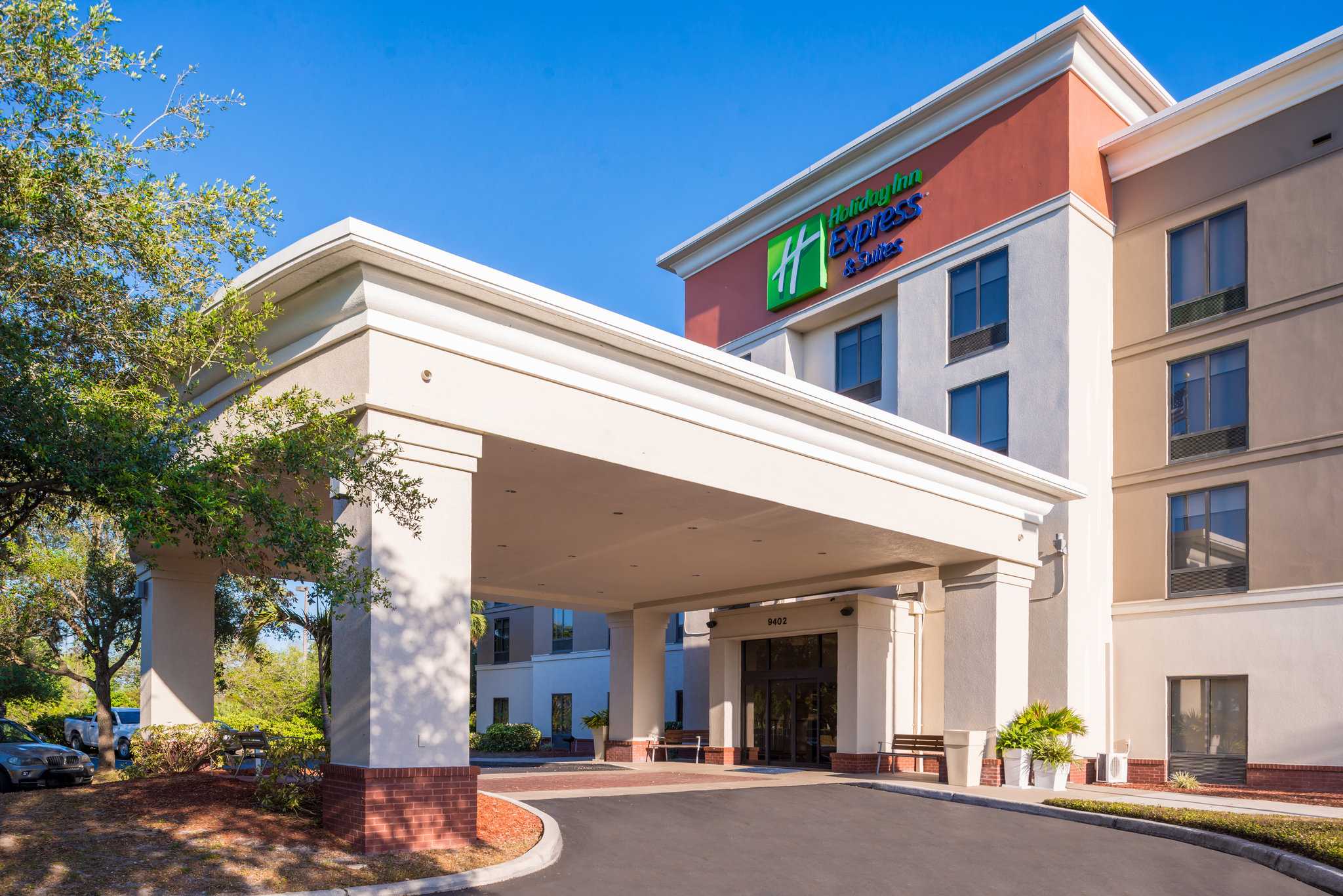 Holiday Inn Express & Suites Tampa-Anderson Rd/Veterans Exp в Тампа, FL