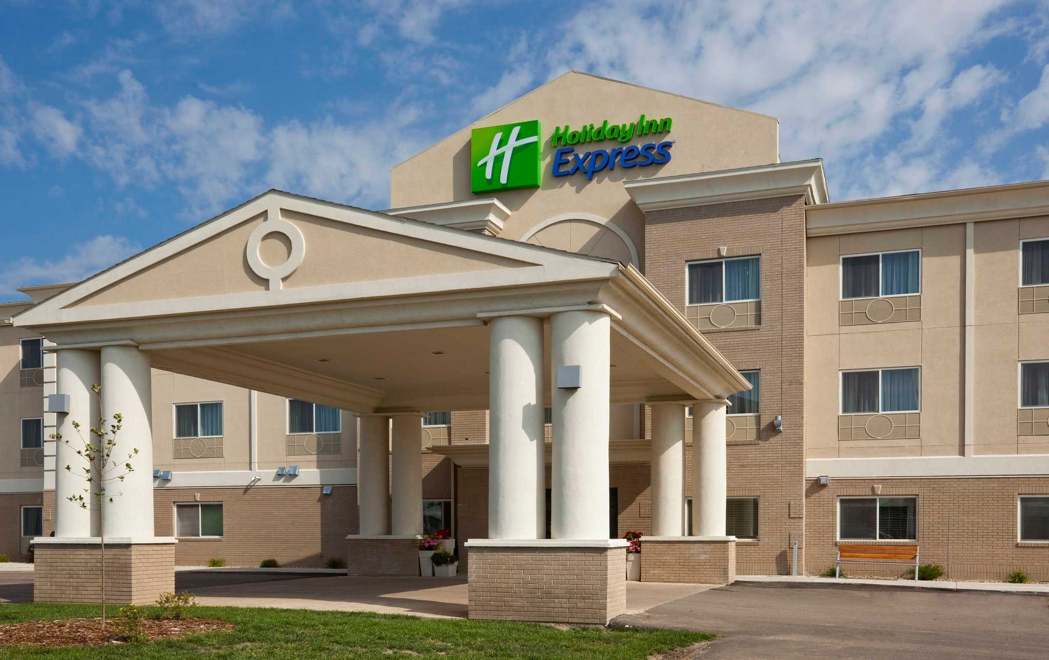 Holiday Inn Express Devils Lake в Озеро Дьяволов, ND