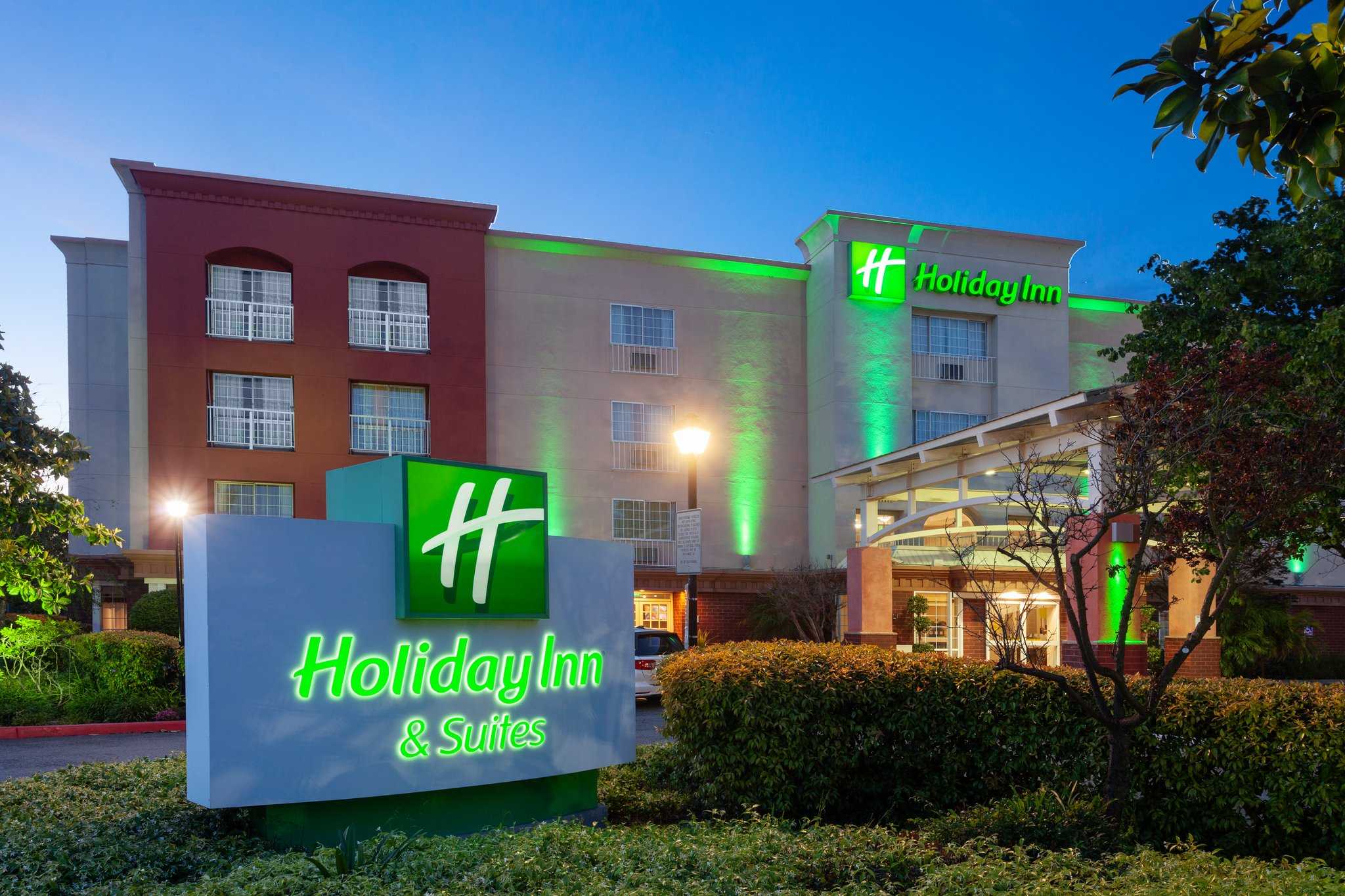 Holiday Inn & Suites San Mateo – San Francisco SFO в Сан-Матео, CA
