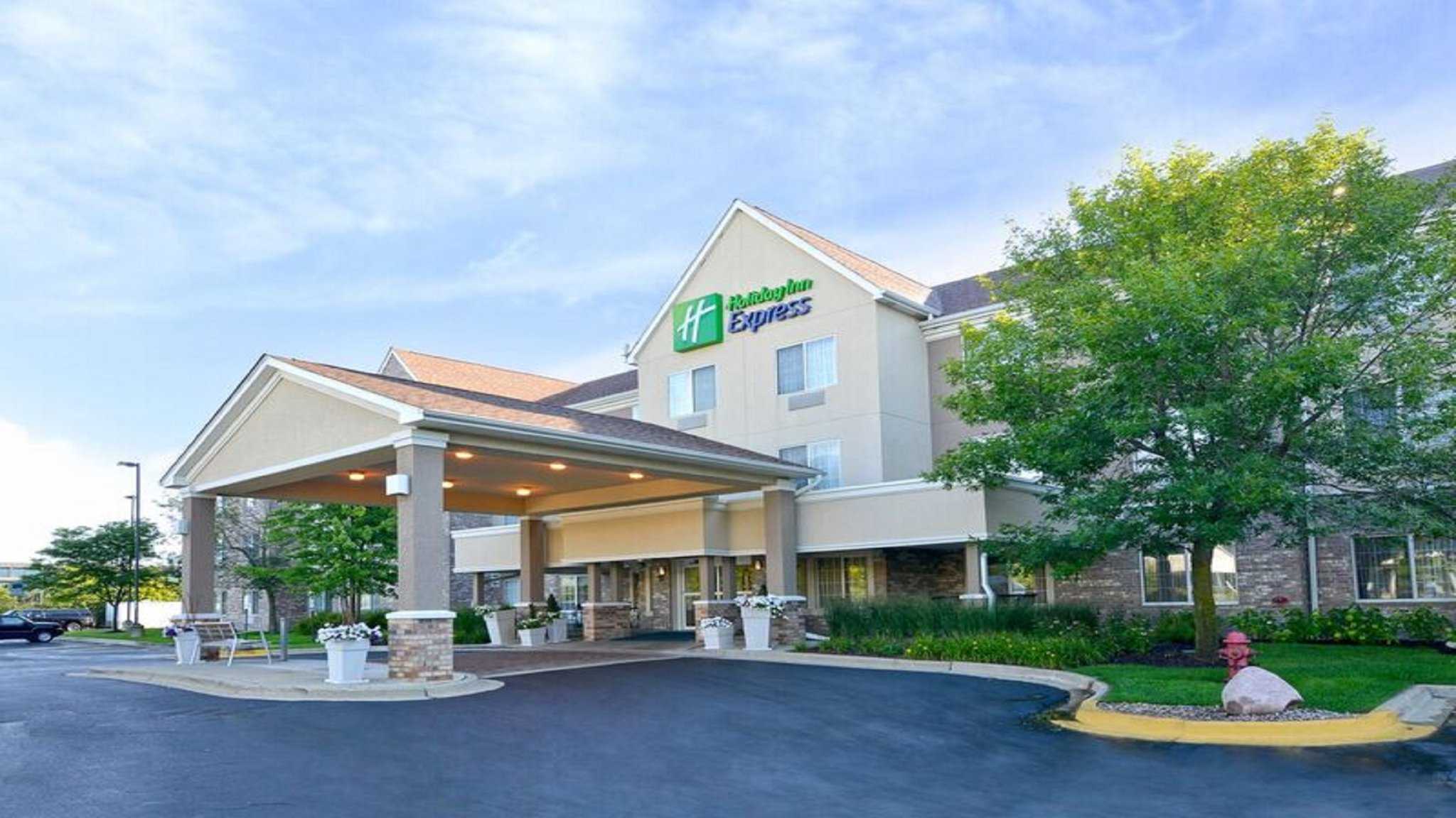 Holiday Inn Express & Suites Chicago-Deerfield/Lincolnshire в Ривервудс, IL
