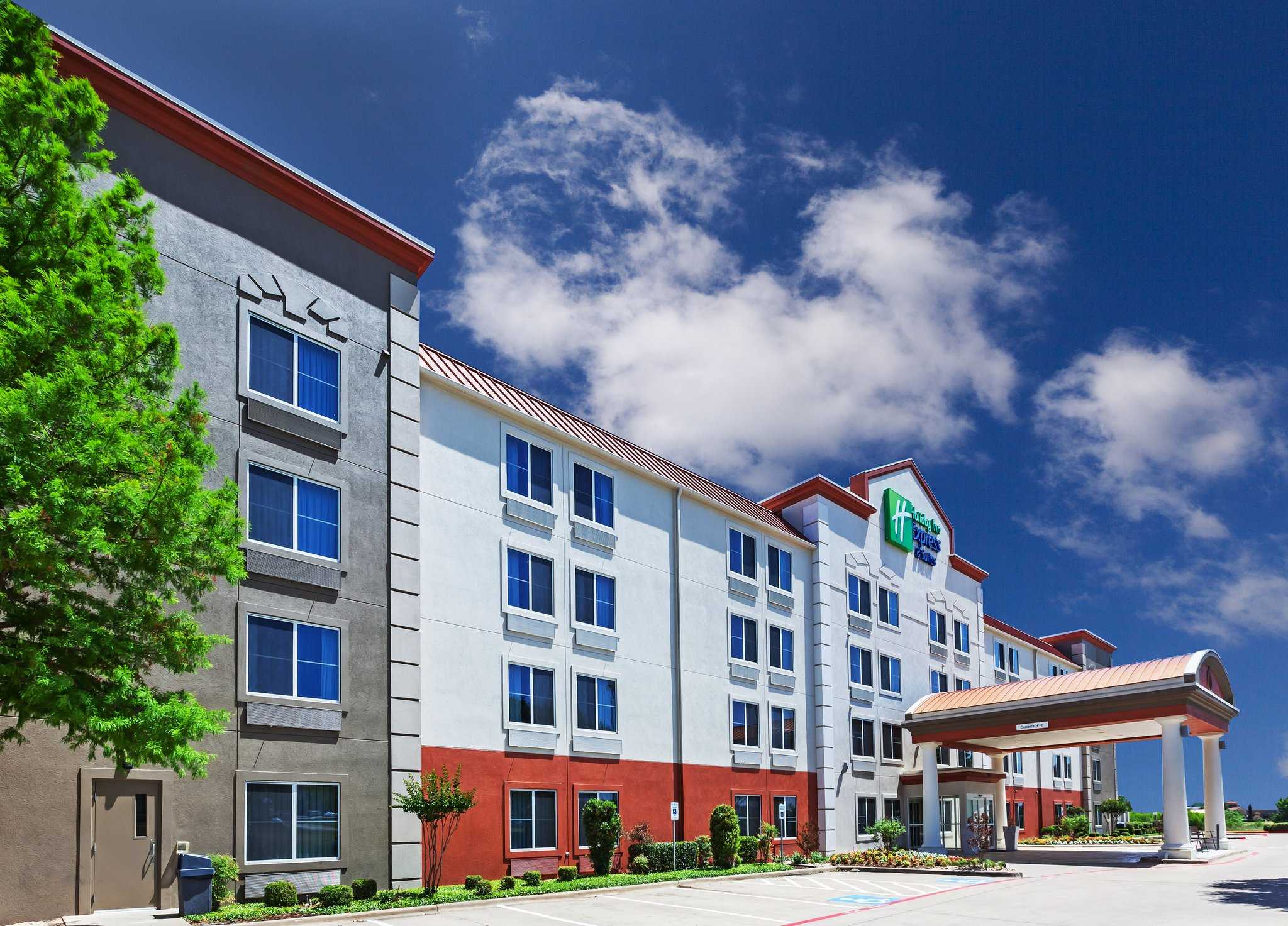 Holiday Inn Express Hotel & Suites Dallas Lewisville em Lewisville, TX