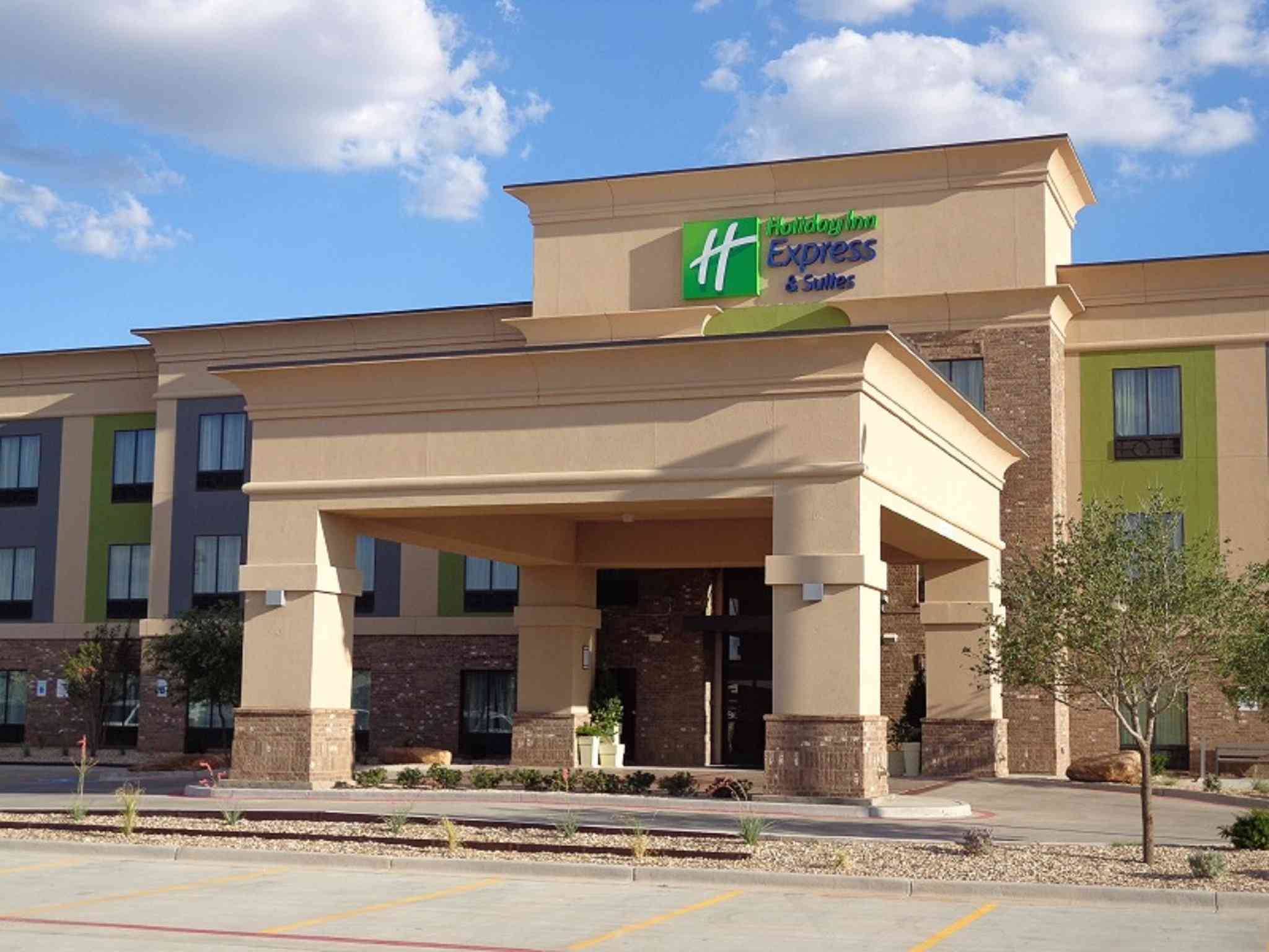 Holiday Inn Express Hotel & Suites Lubbock South в Лаббок, TX