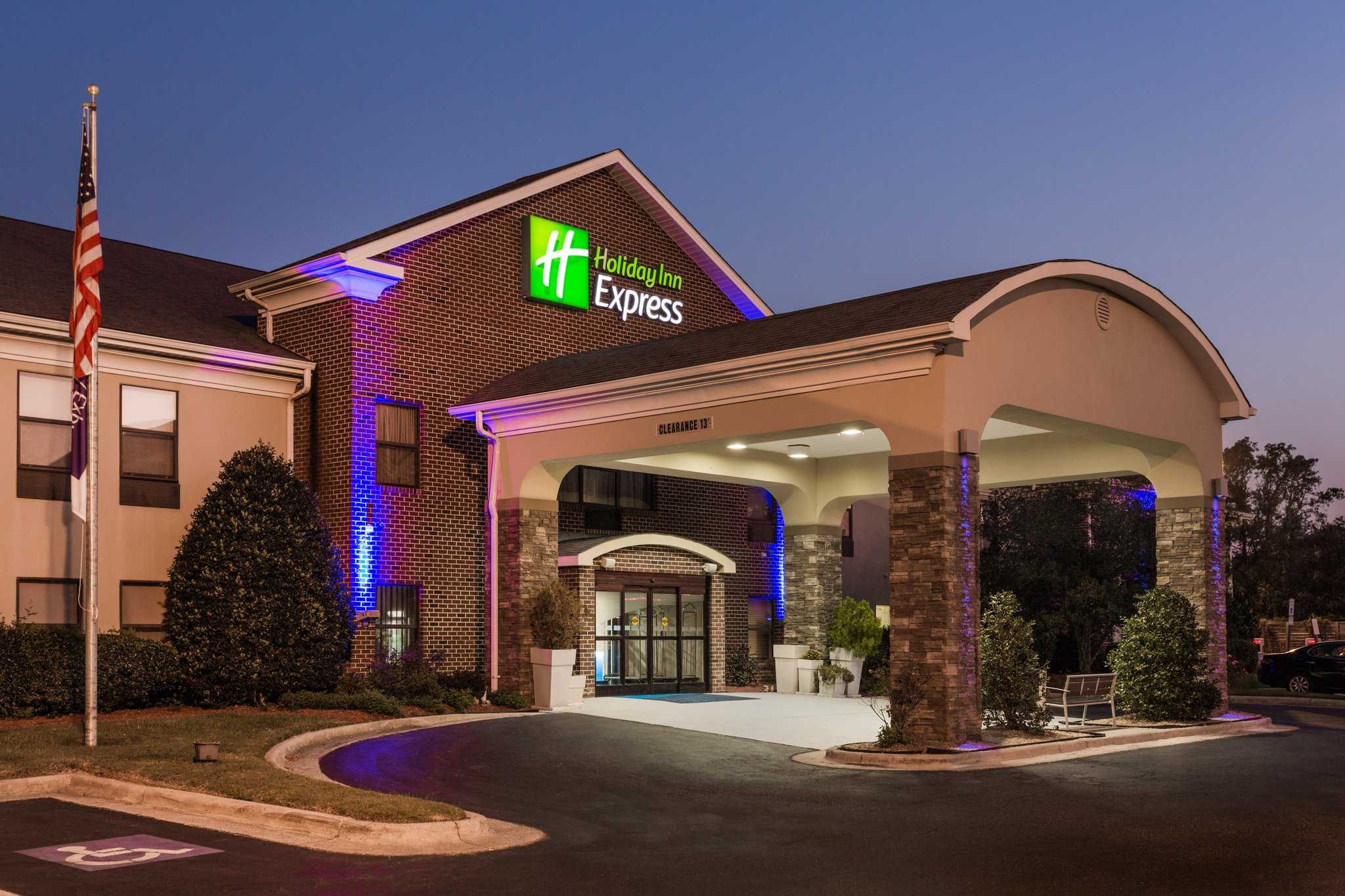 Holiday Inn Express Plymouth в Плимут, NC