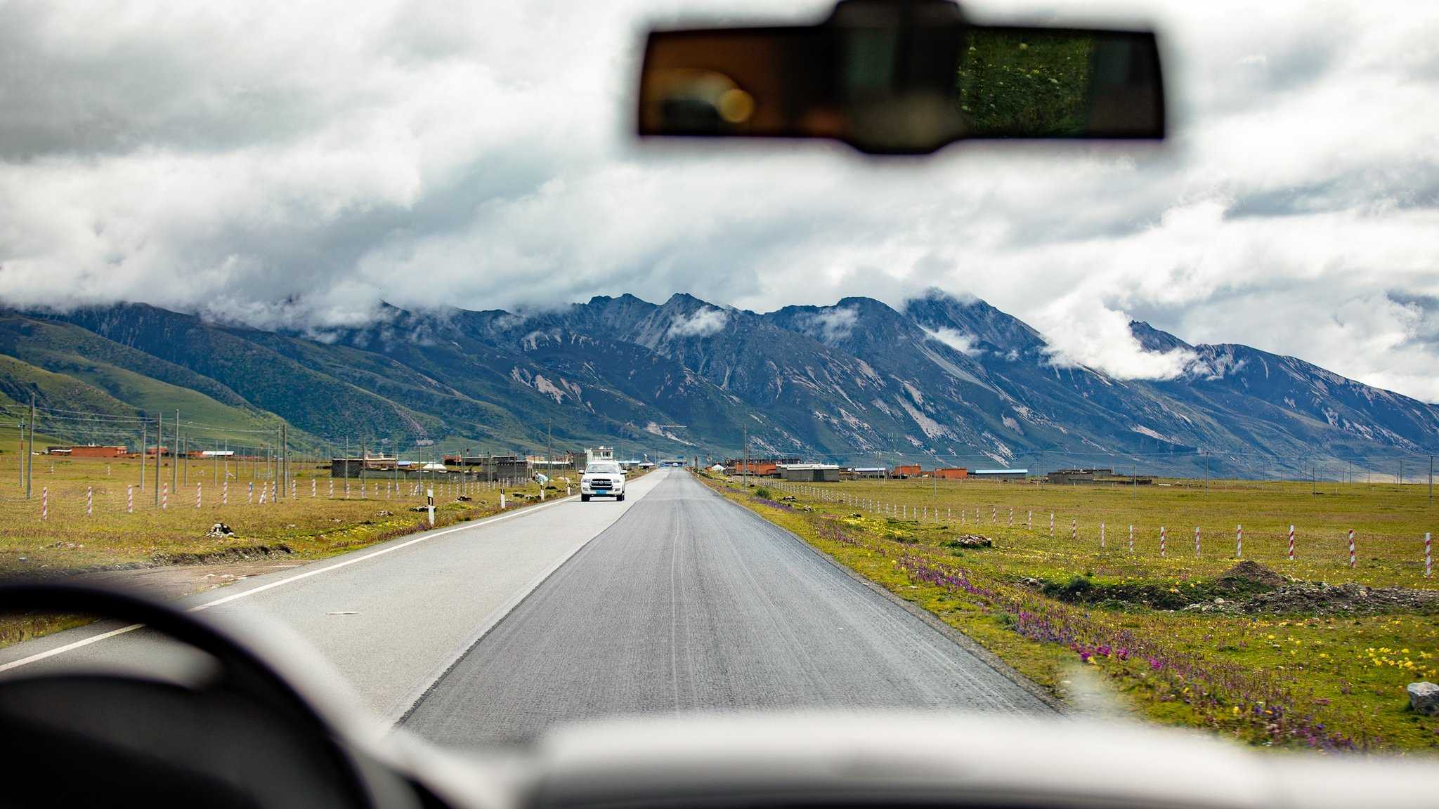 Holiday Inn Batang a Ganzi, CN