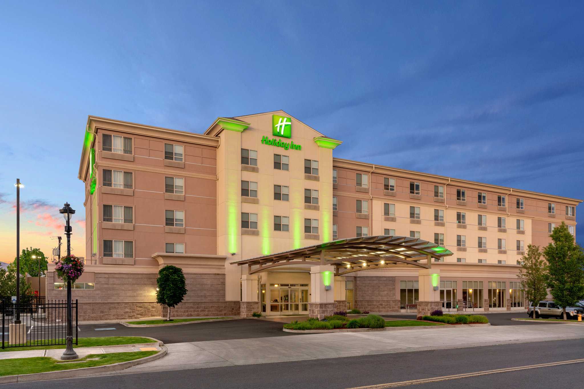 Holiday Inn Yakima в Якима, WA