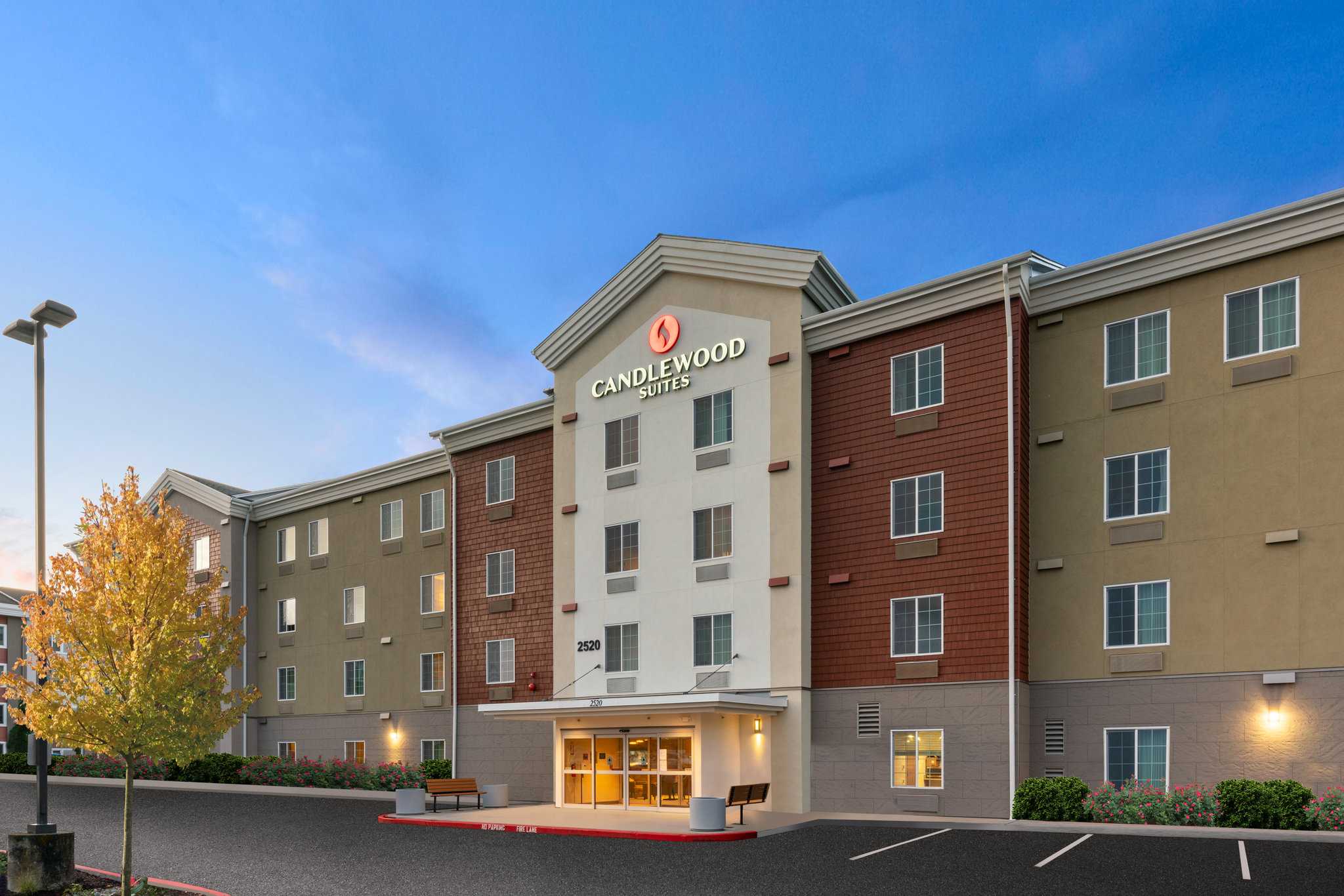 Candlewood Suites Sumner в Самнер, WA