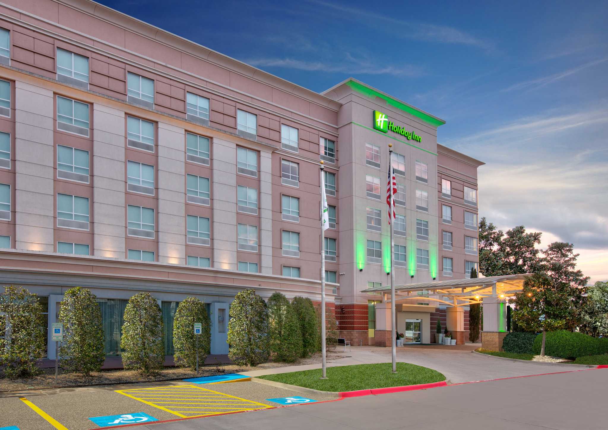 Holiday Inn DFW Airport South в Форт-Уэрт, TX