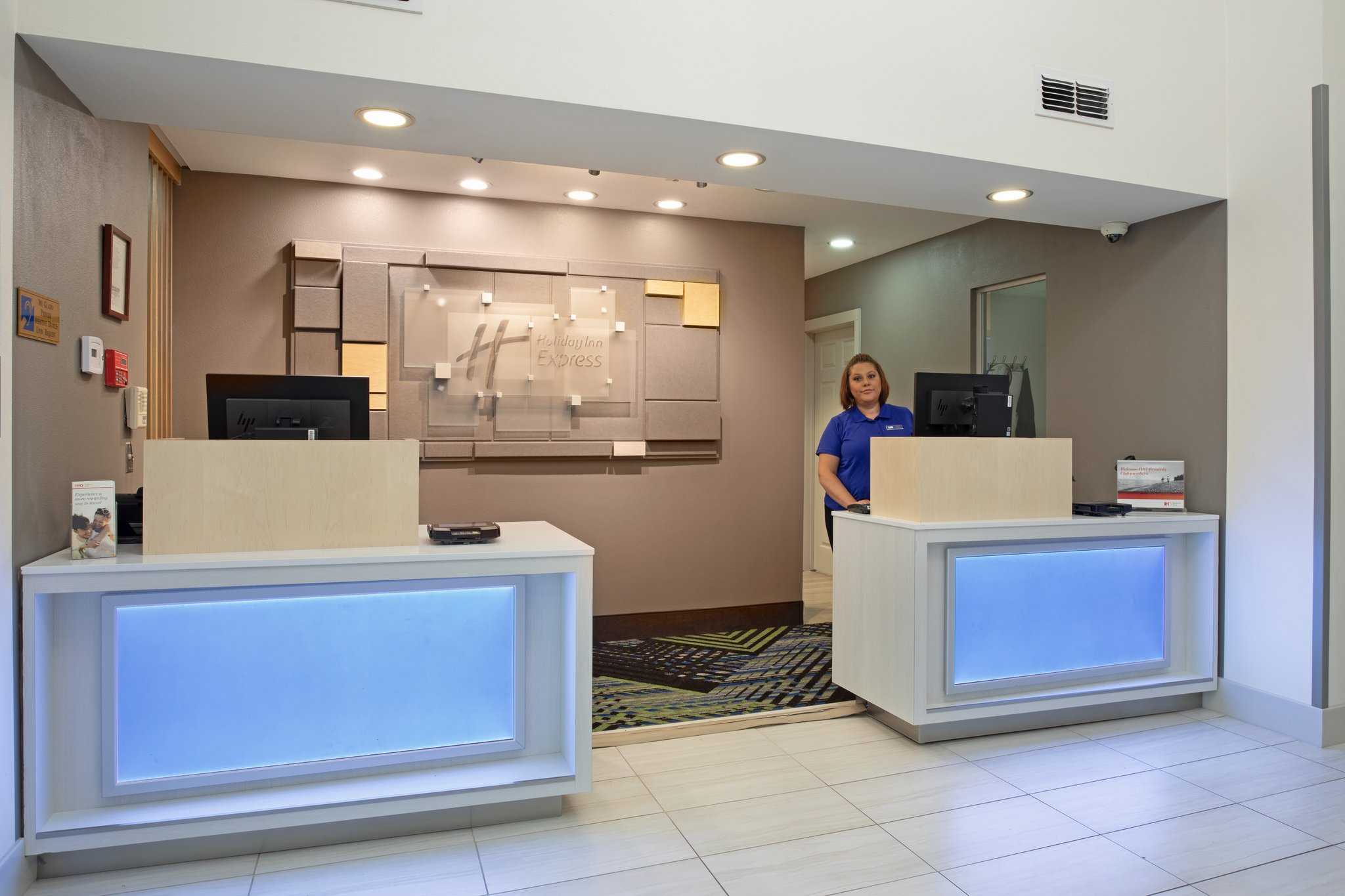 Holiday Inn Express Yreka-Shasta Area в Ирека, CA