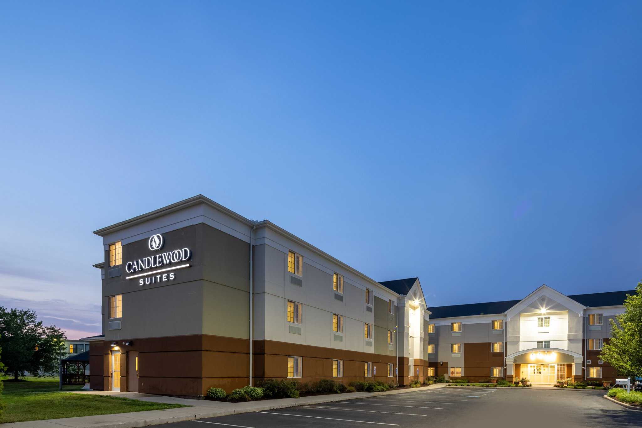 Candlewood Suites Windsor Locks à Écluses de Windsor, CT