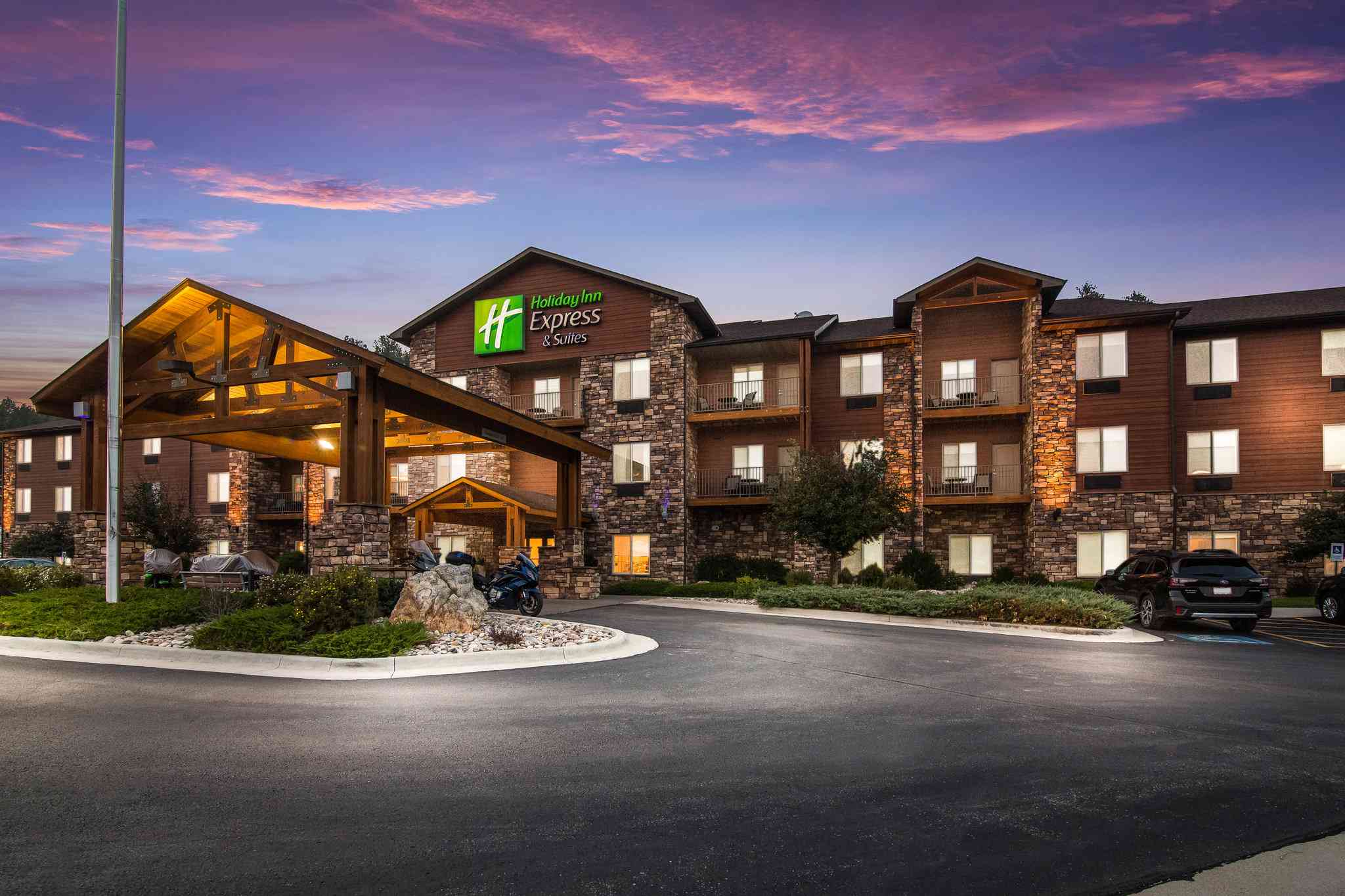 Holiday Inn Express Hotel & Suites Custer, Custer, SD