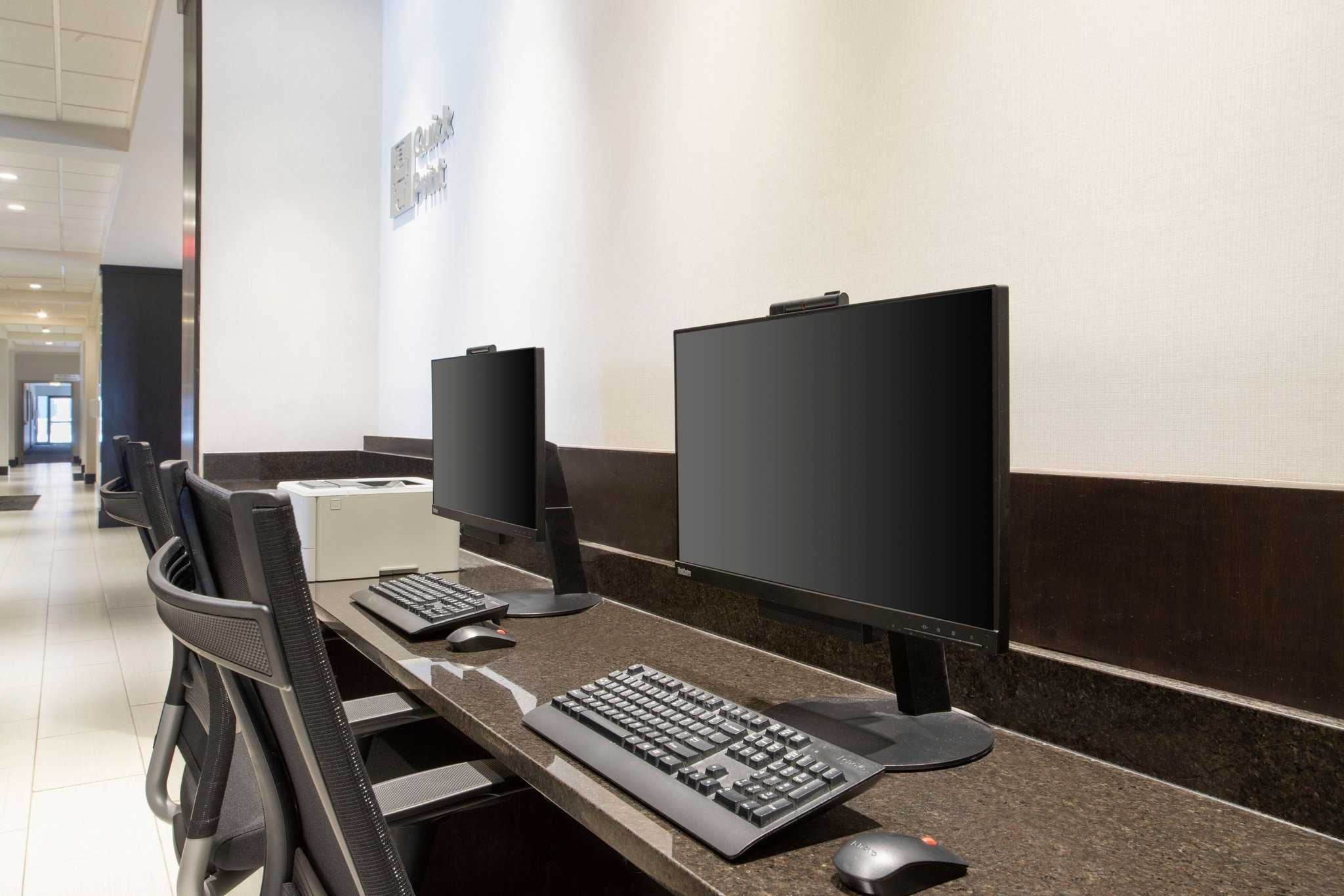 Courtyard by Marriott Worcester i Worcester, MA