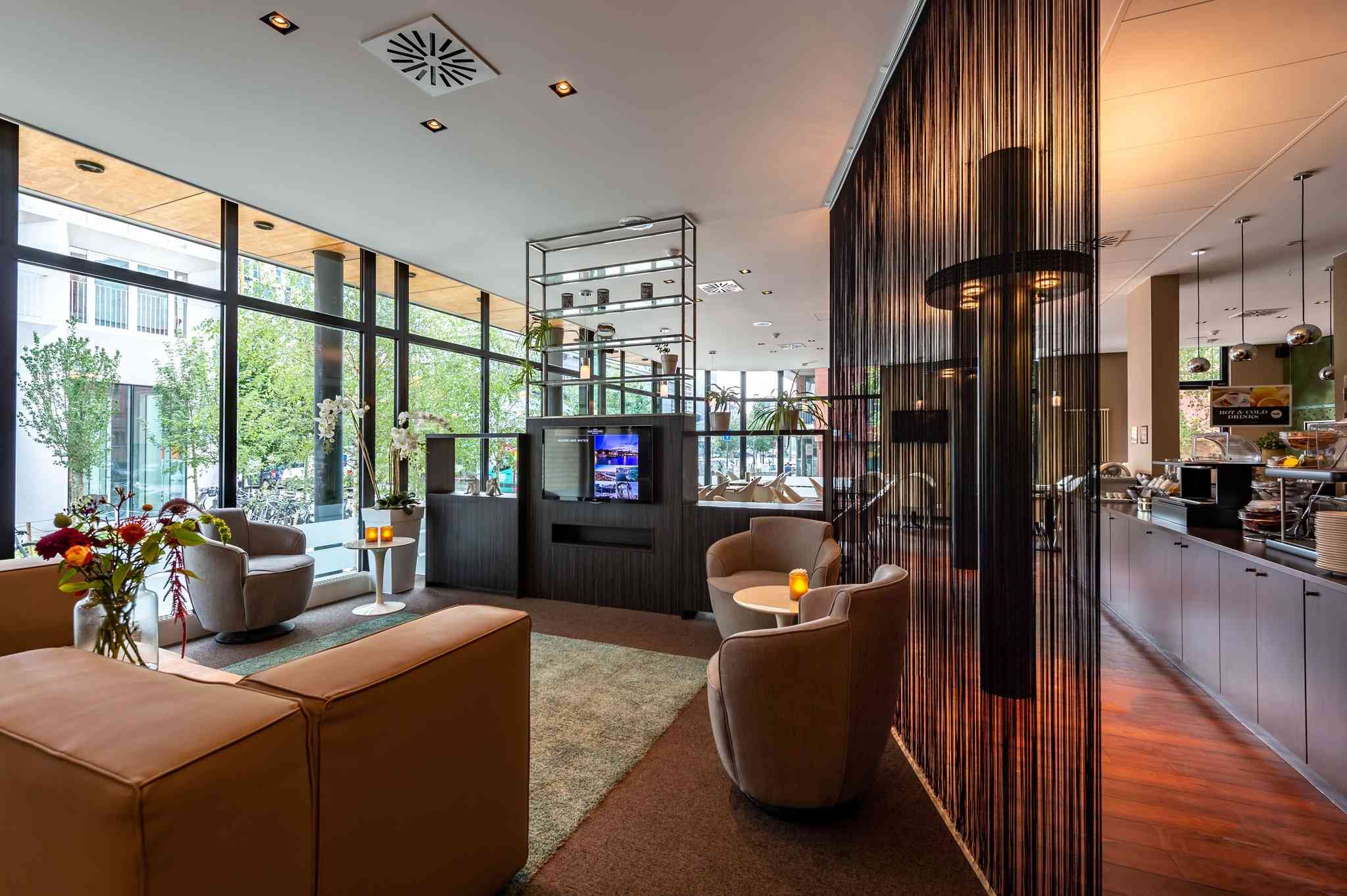 Hotel Docklands в Antwerp, BE